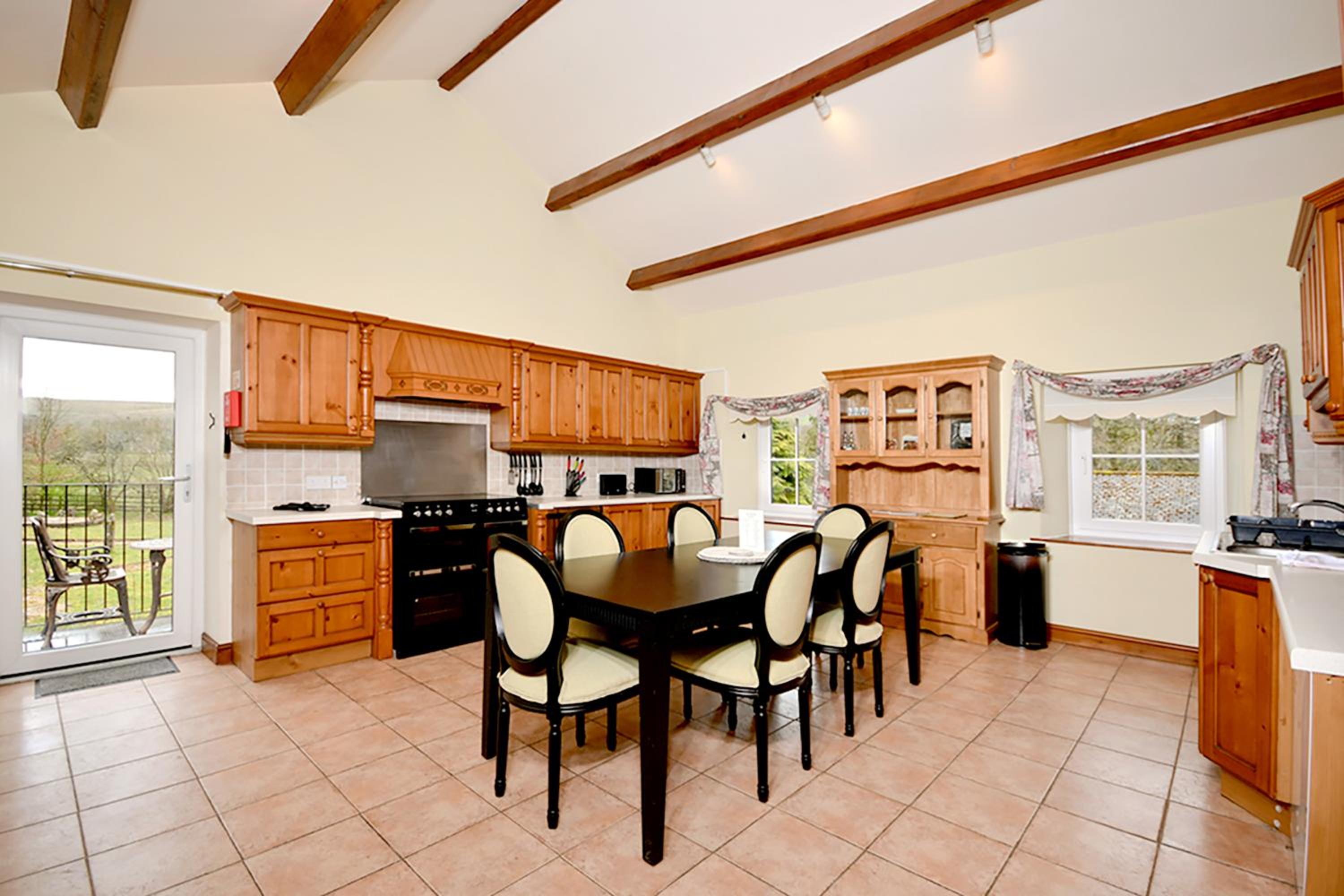 Two-Bedroom House photo 3