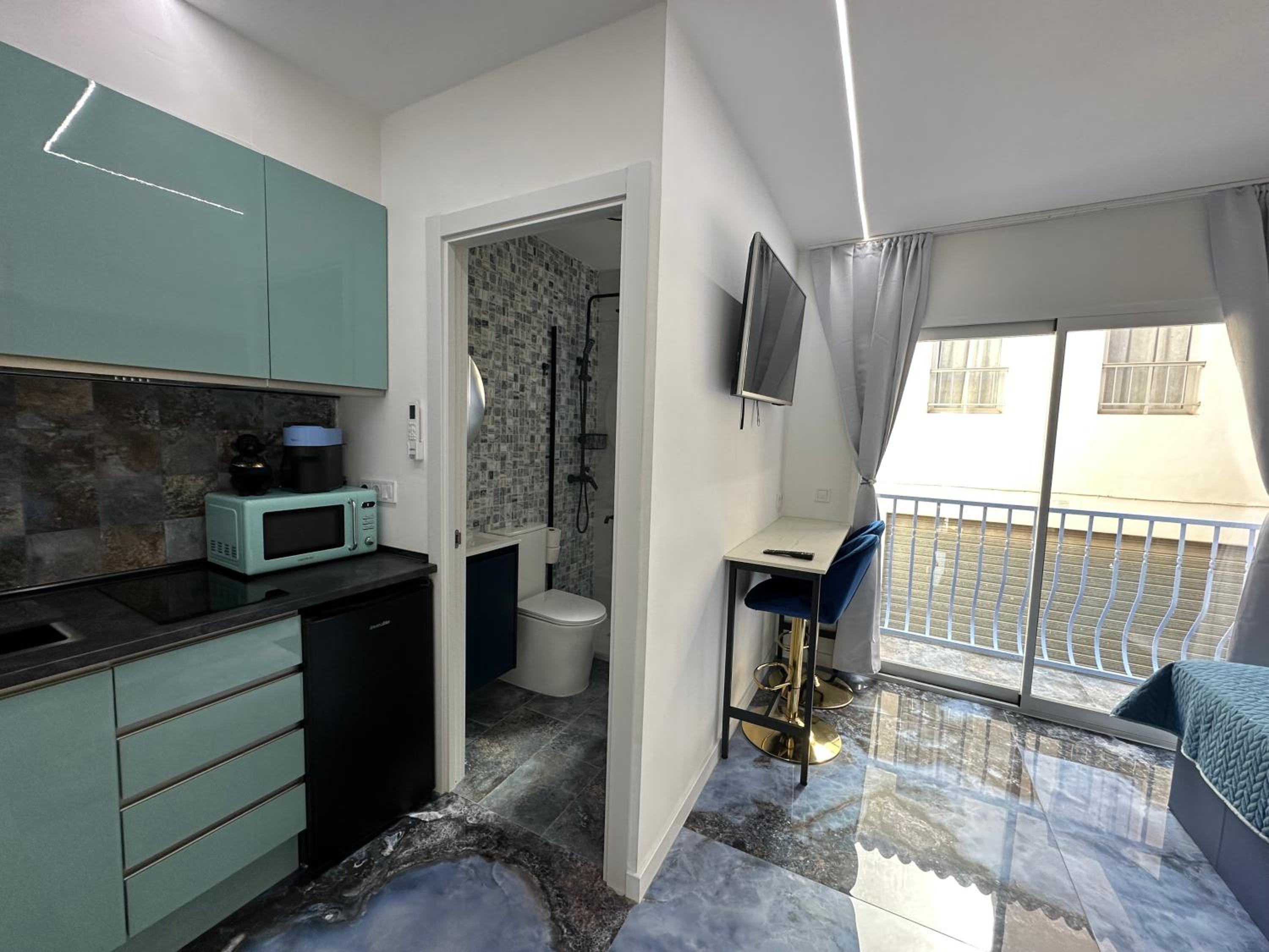 Estudio con Balcón