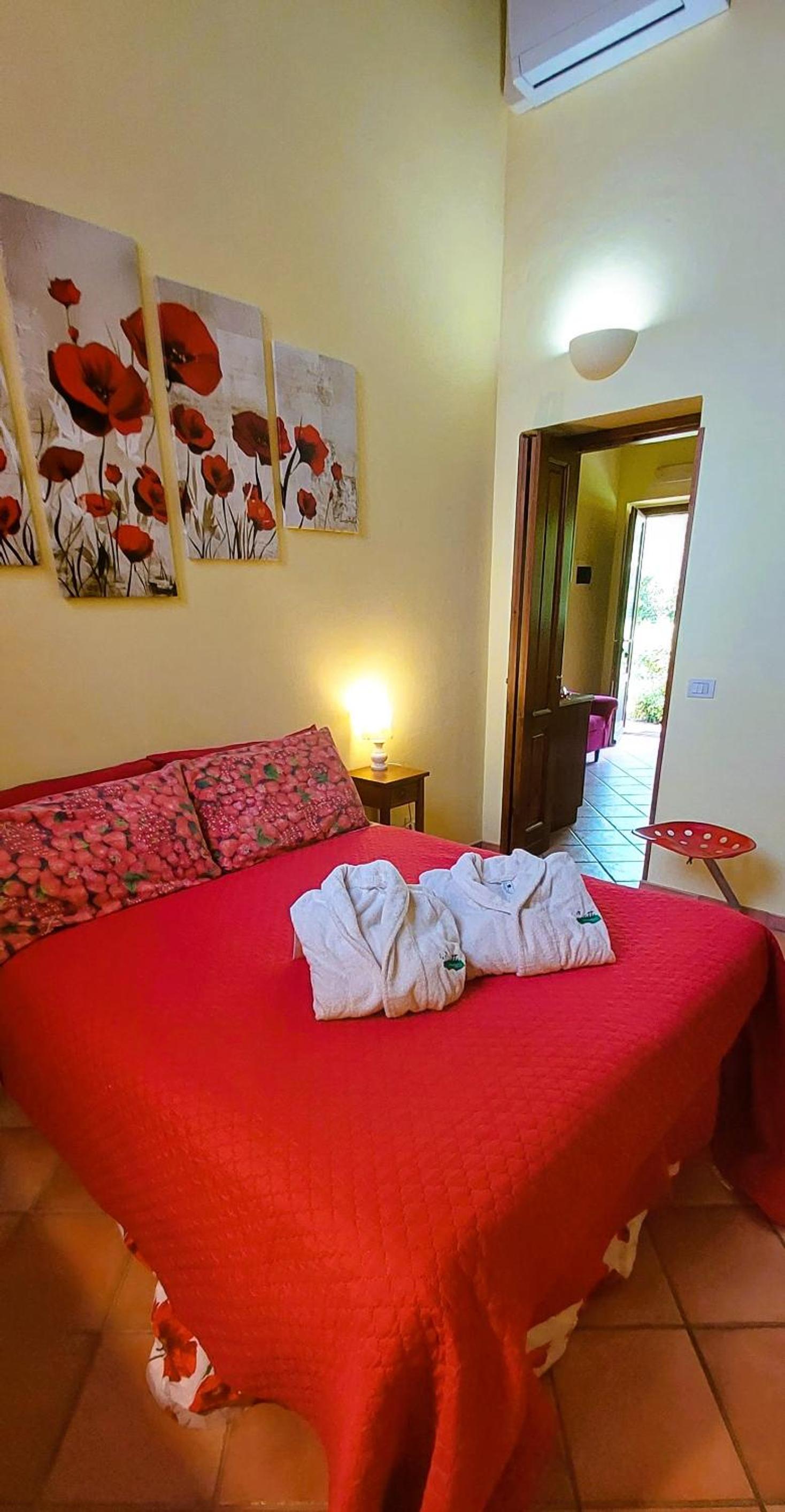One-Bedroom Apartment with Garden