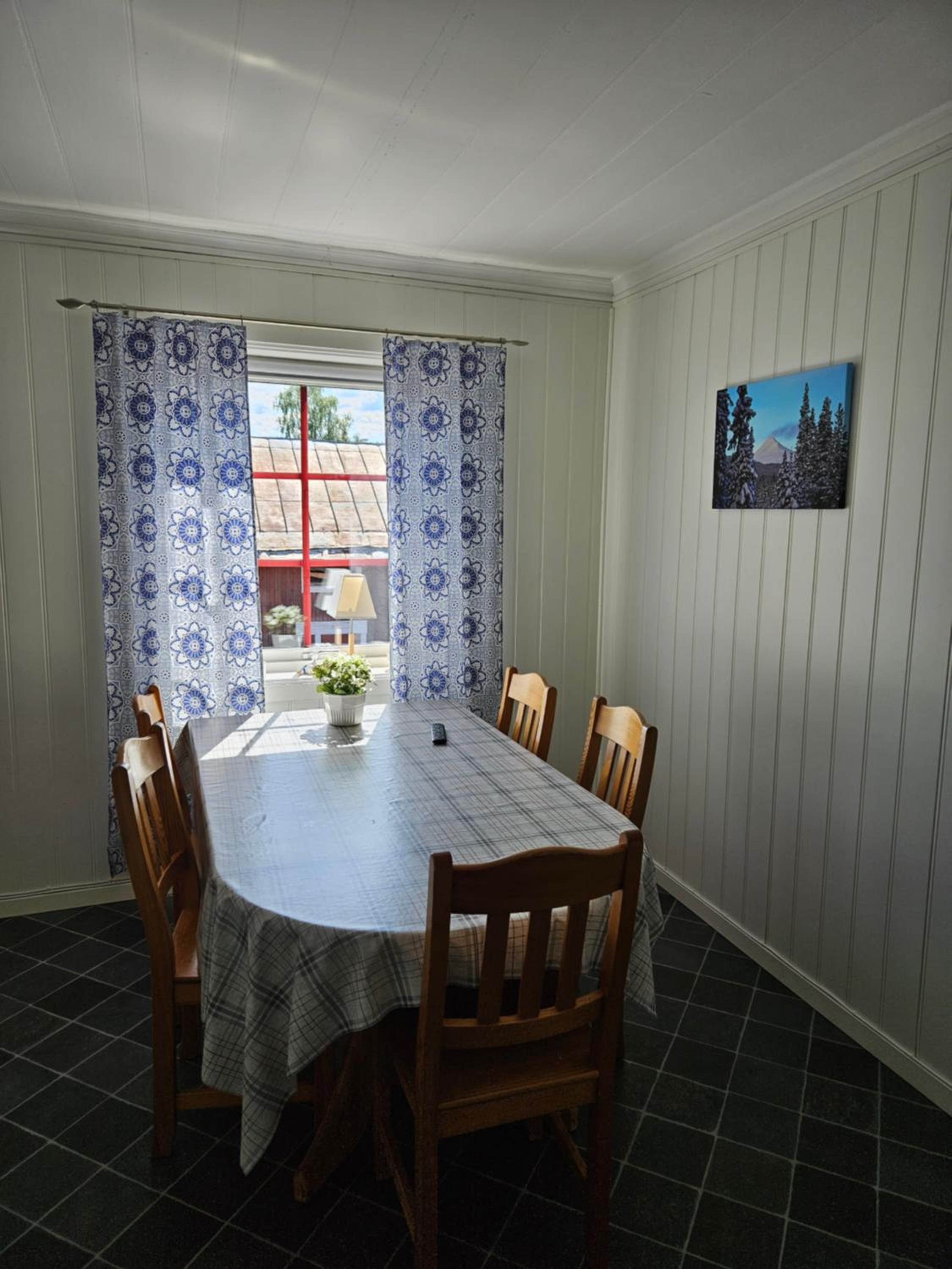 Apartment - Photo 2