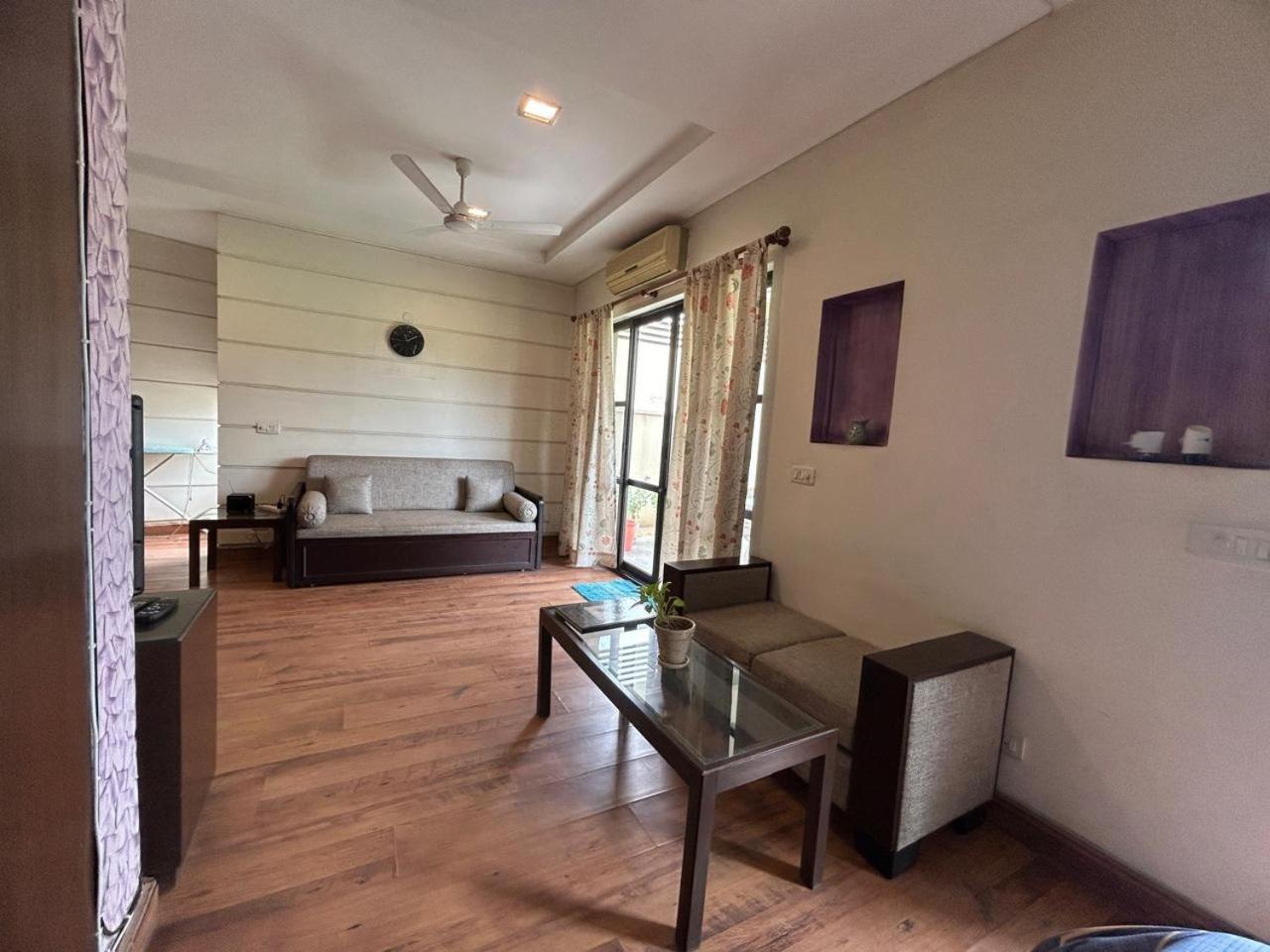 Studio Apartment photo 3