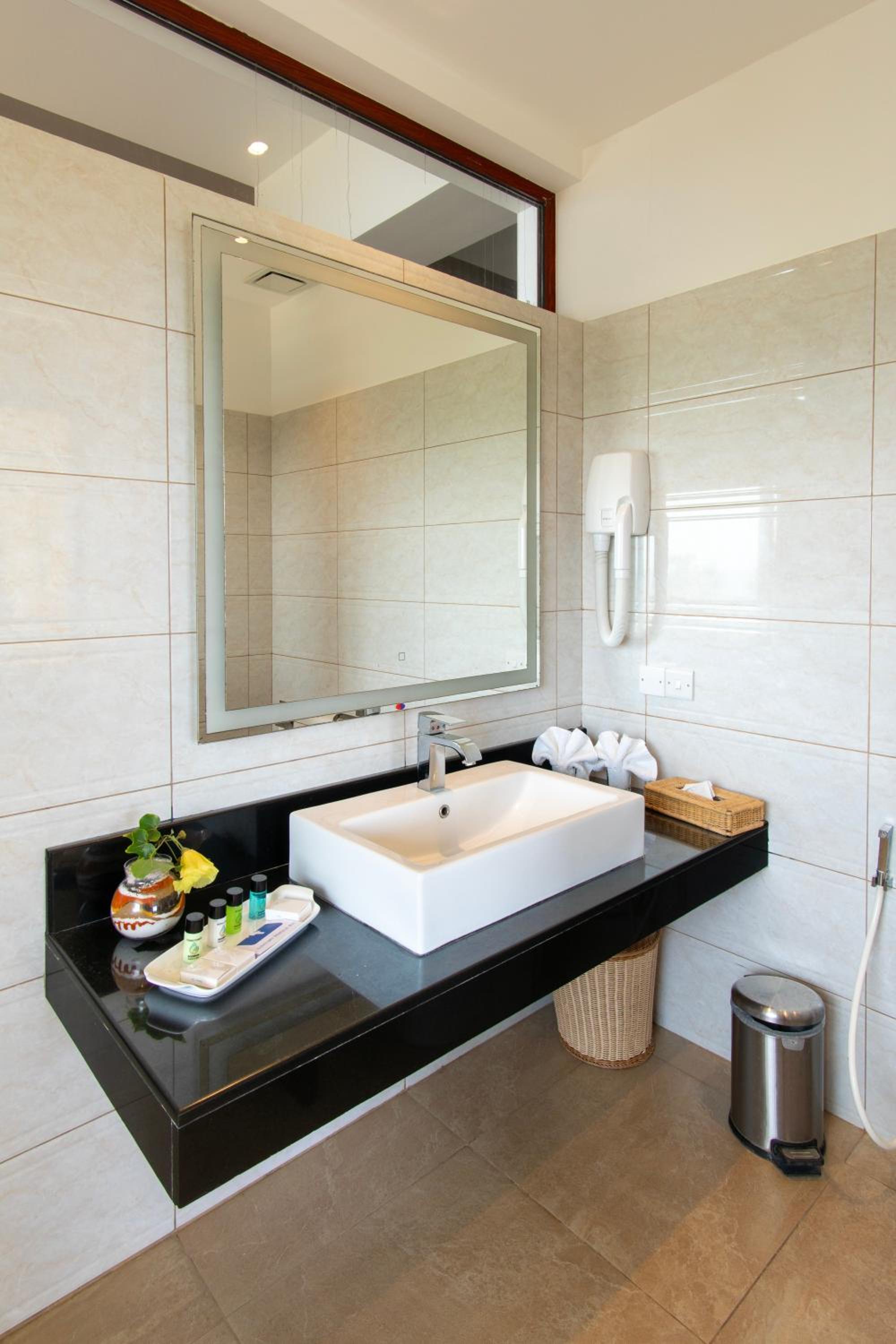 Suite with Panoramic Sea View photo 3