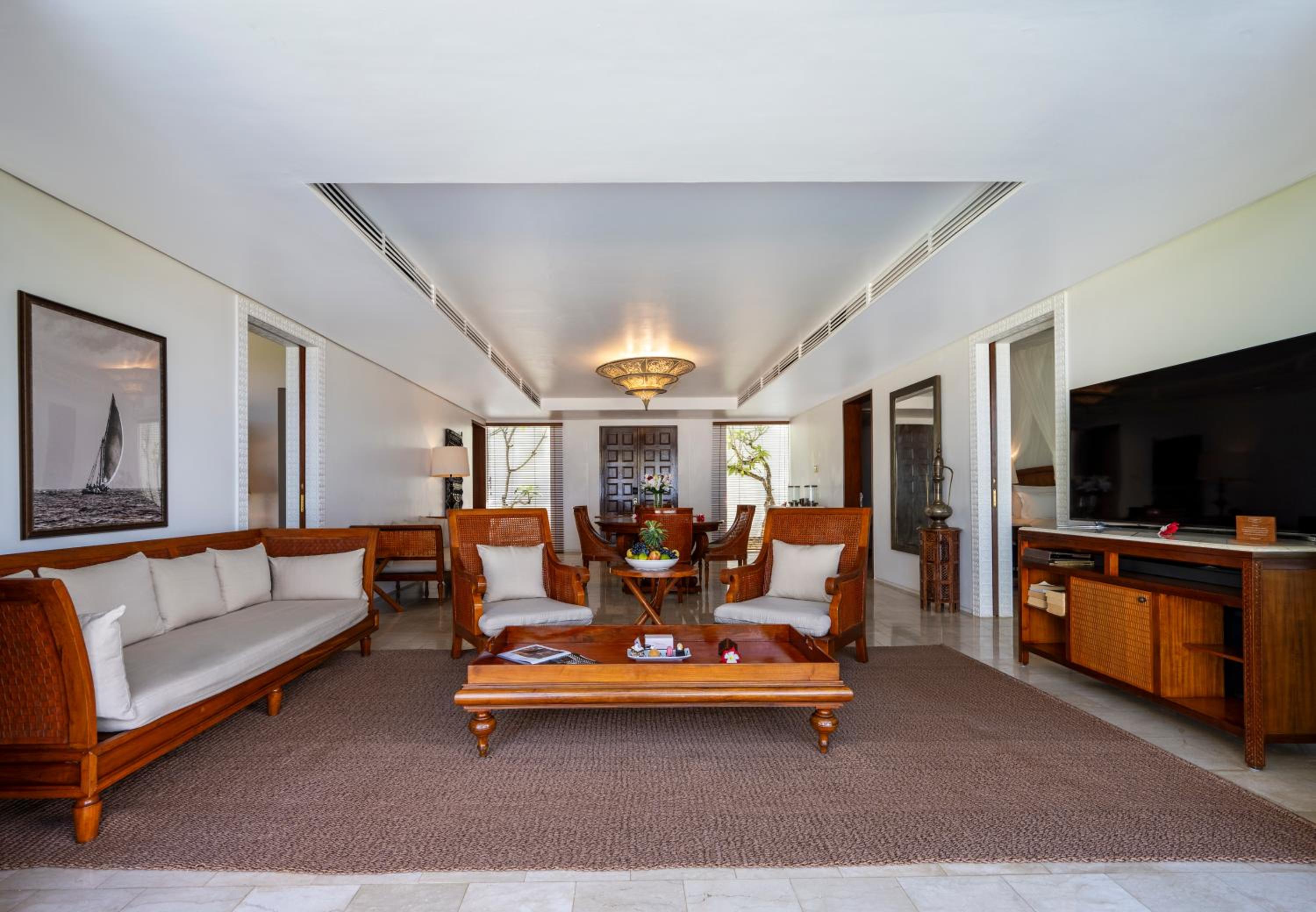 Apartment photo 2