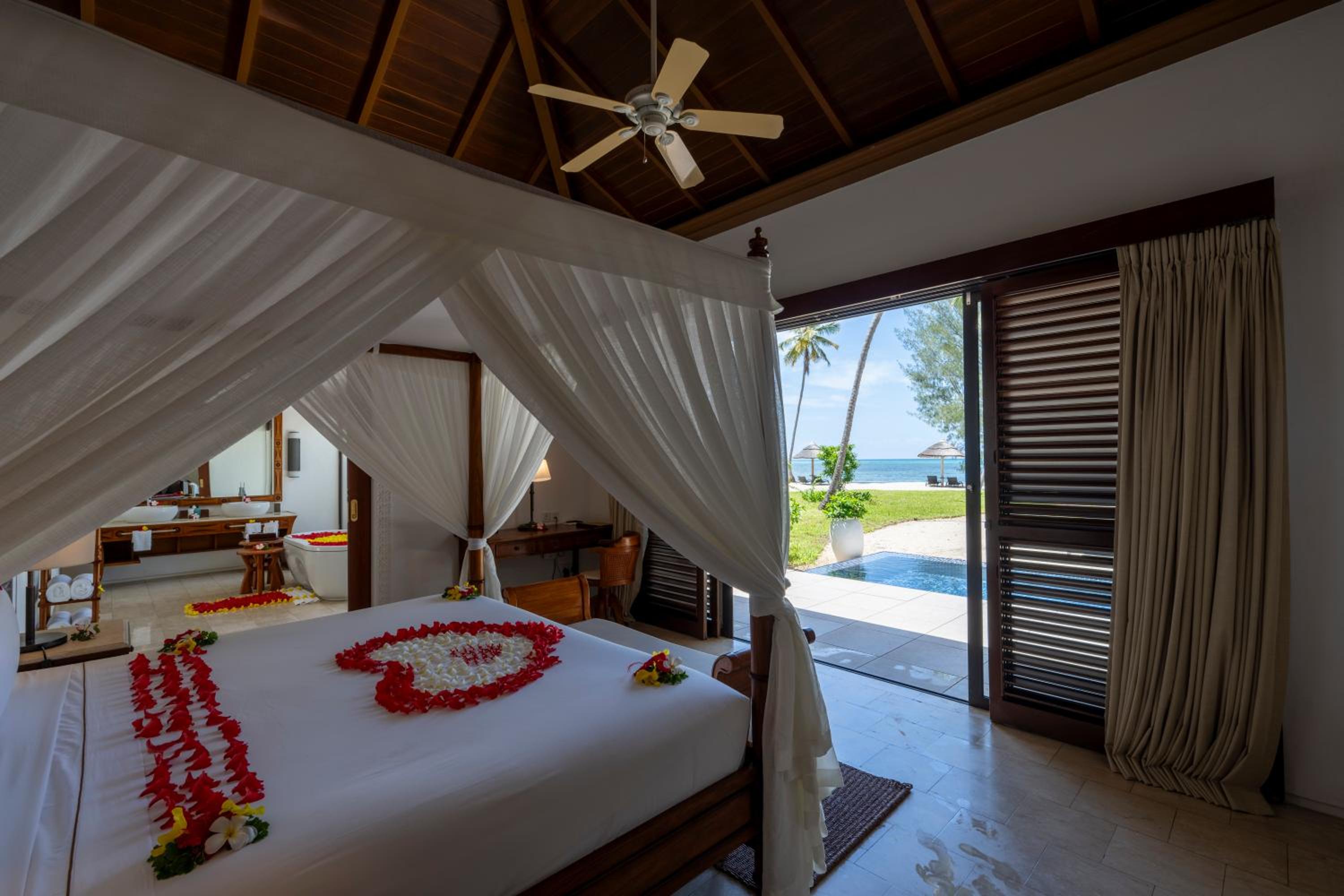 Prestige Ocean Front Pool Villa - Photo 1