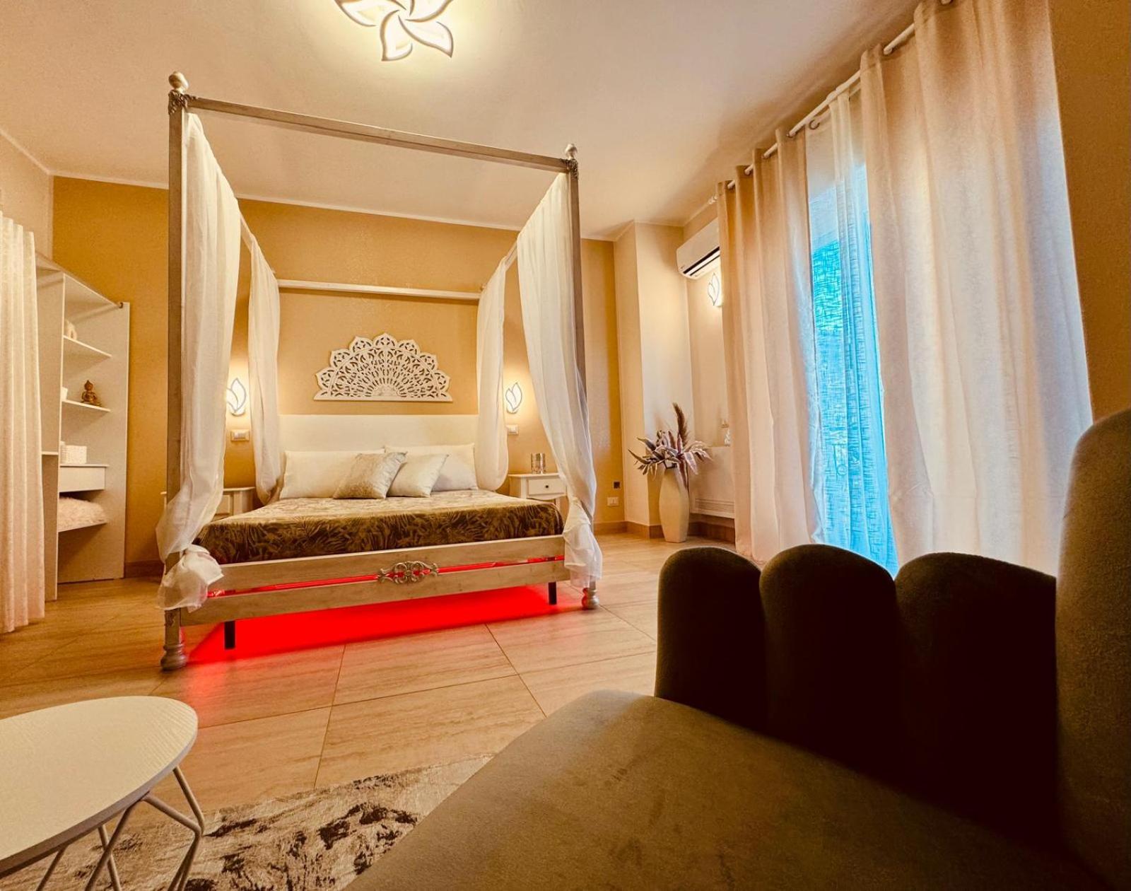 Queen Room with Spa Bath