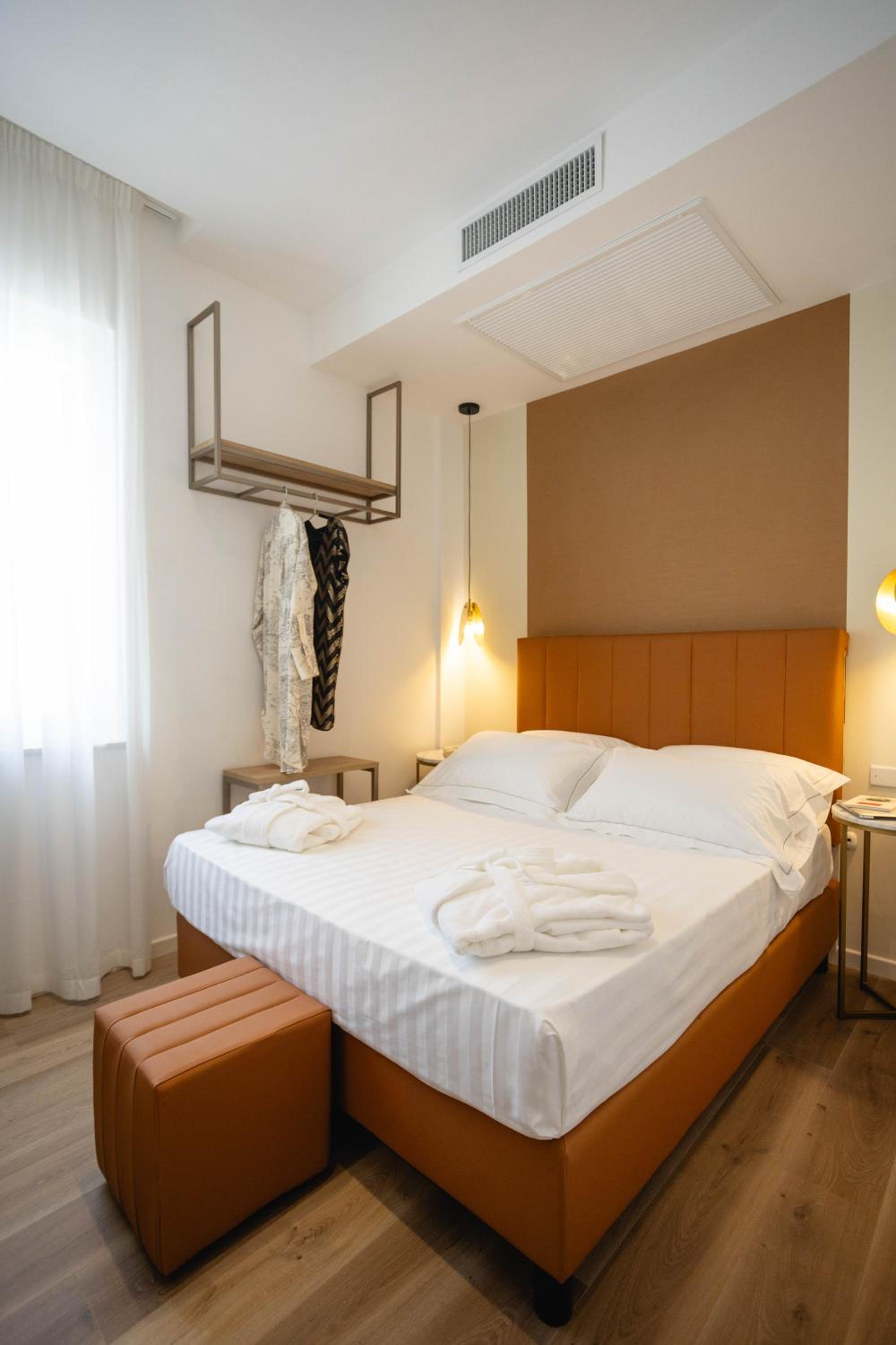 Standard Double Room - Photo 1
