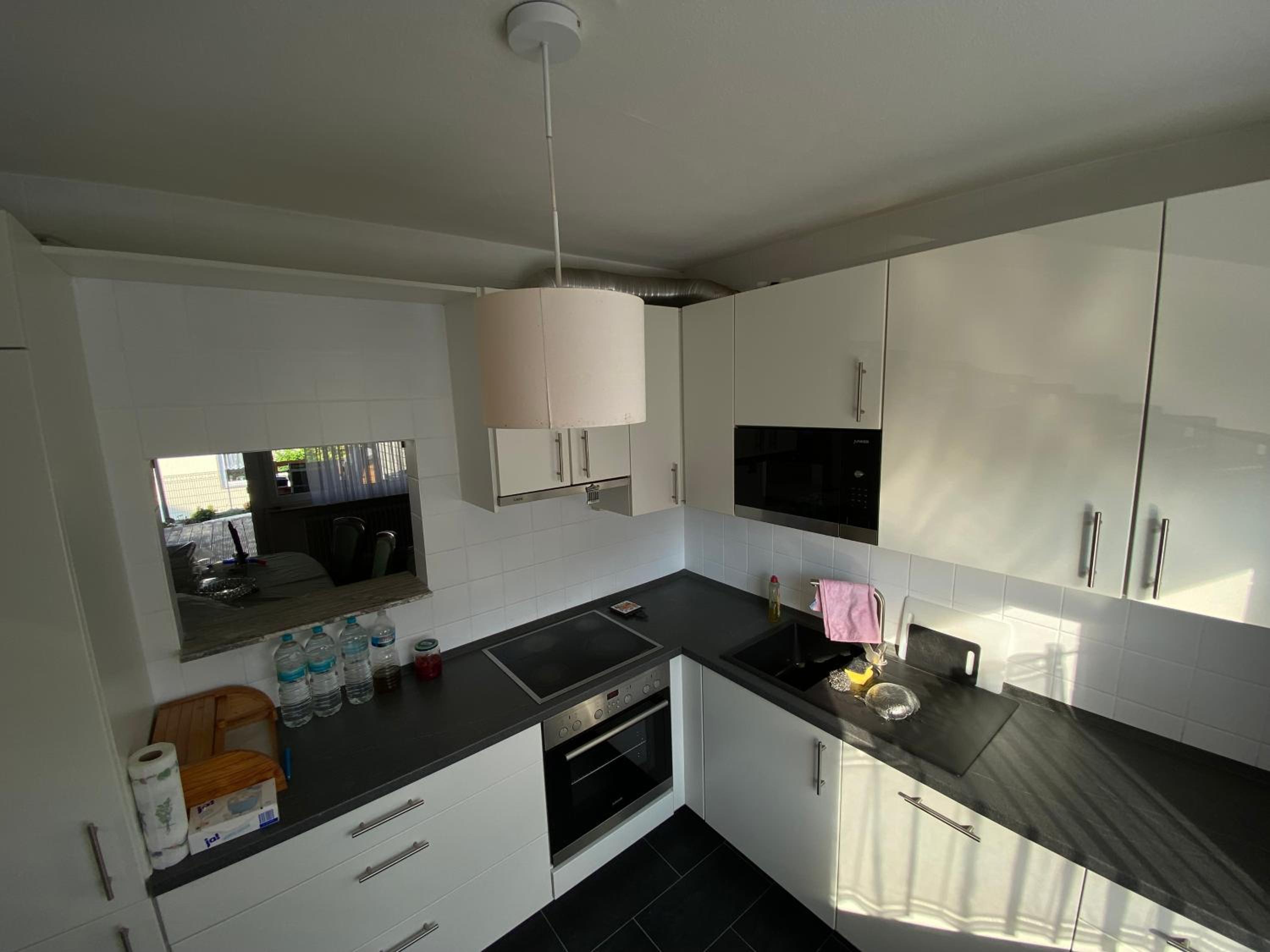Three-Bedroom House photo 3