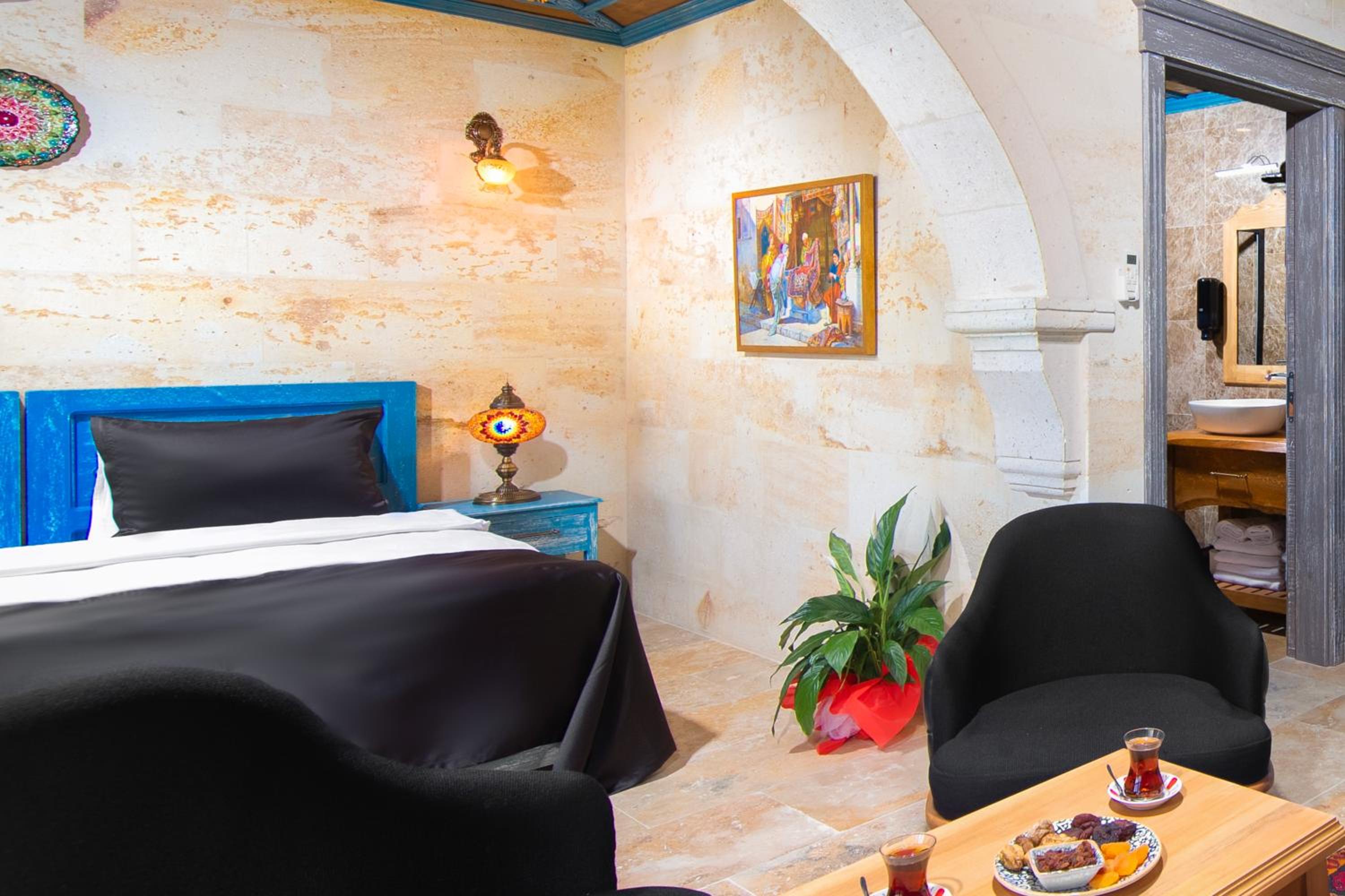 Deluxe Double or Twin Room - Photo 1