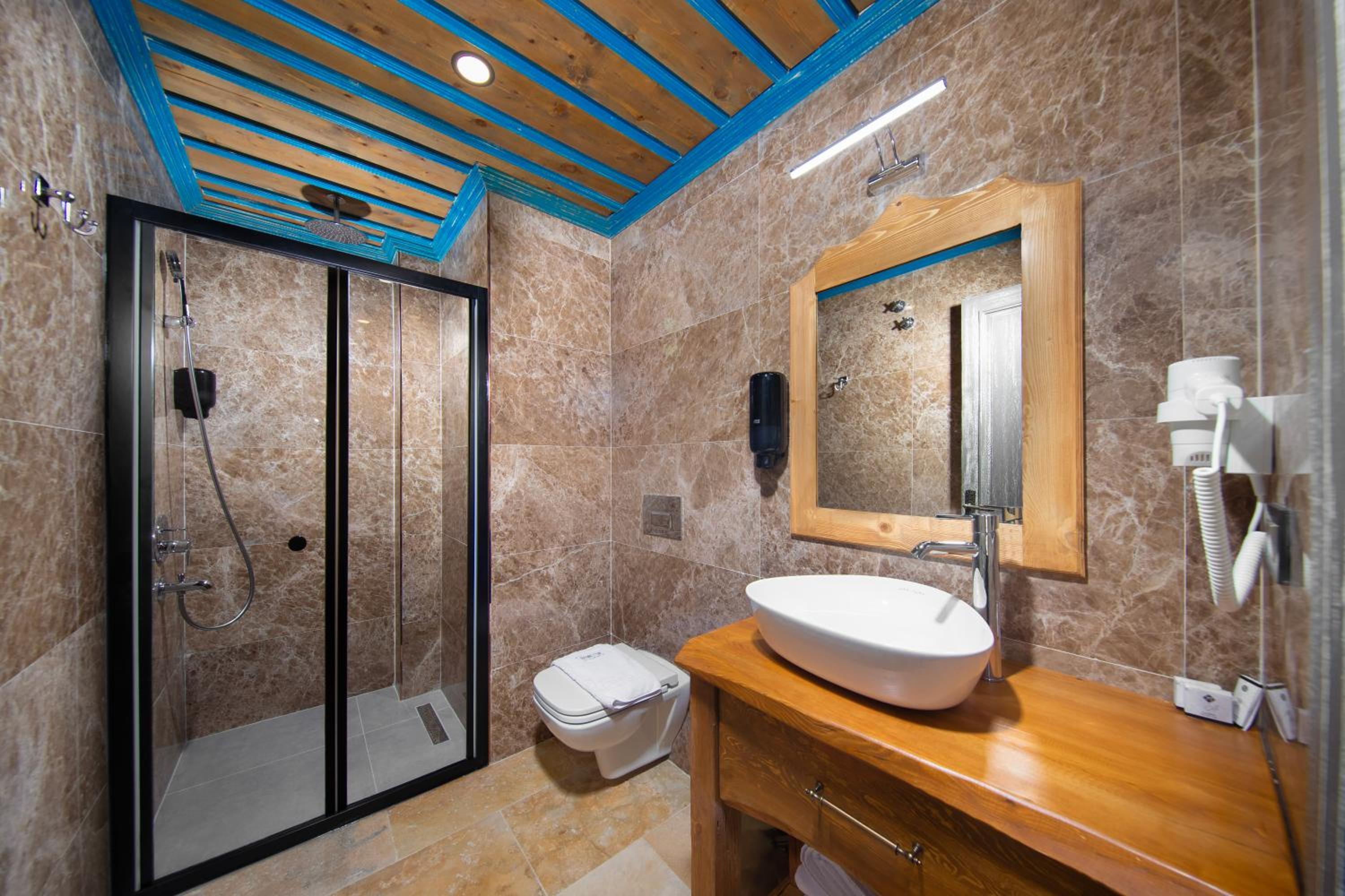 Deluxe Double or Twin Room - Photo 2