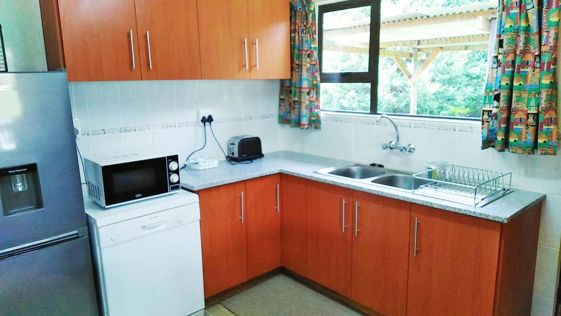 Two-Bedroom House photo 2