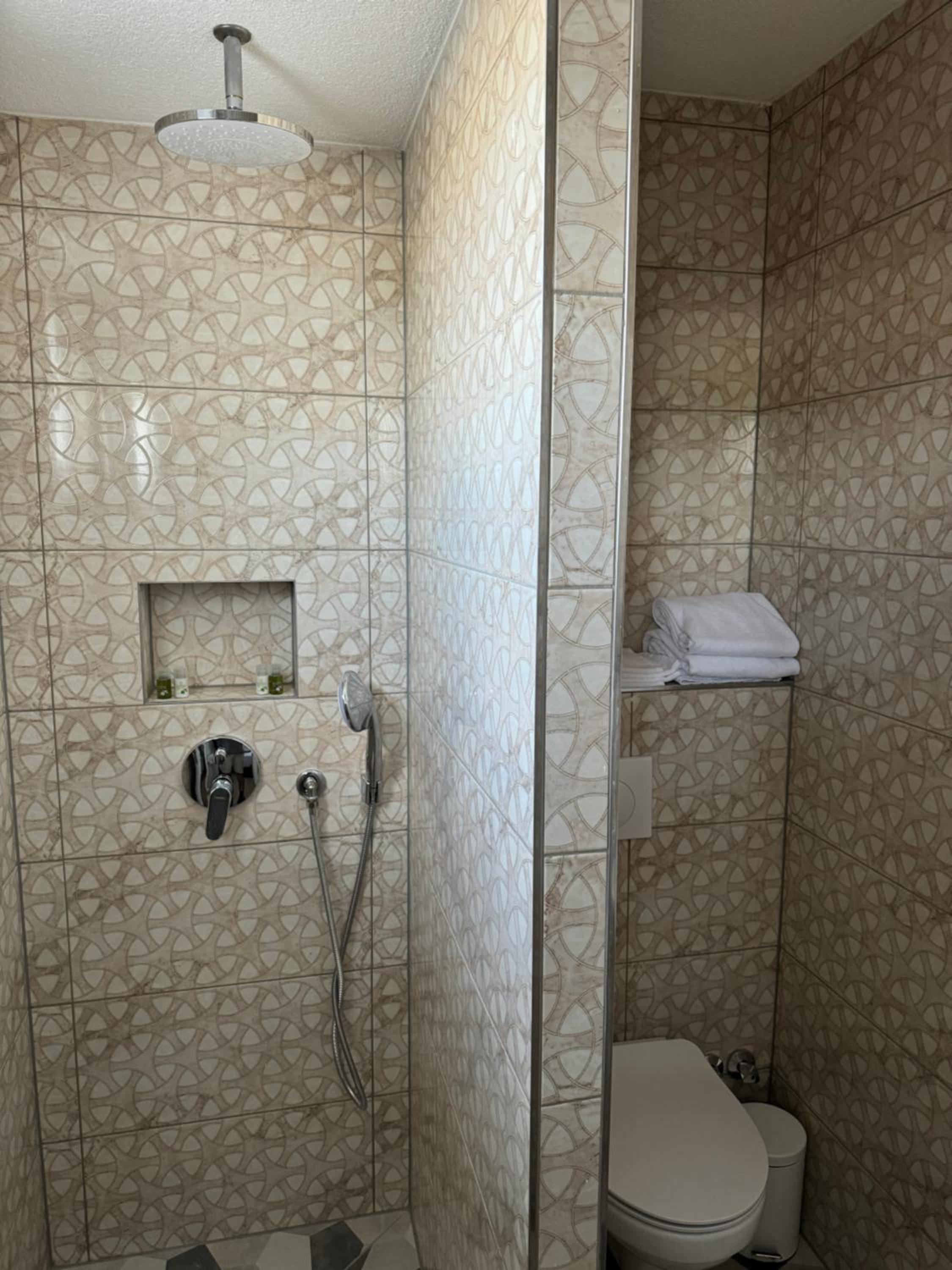 Twin Room with Shower photo 3