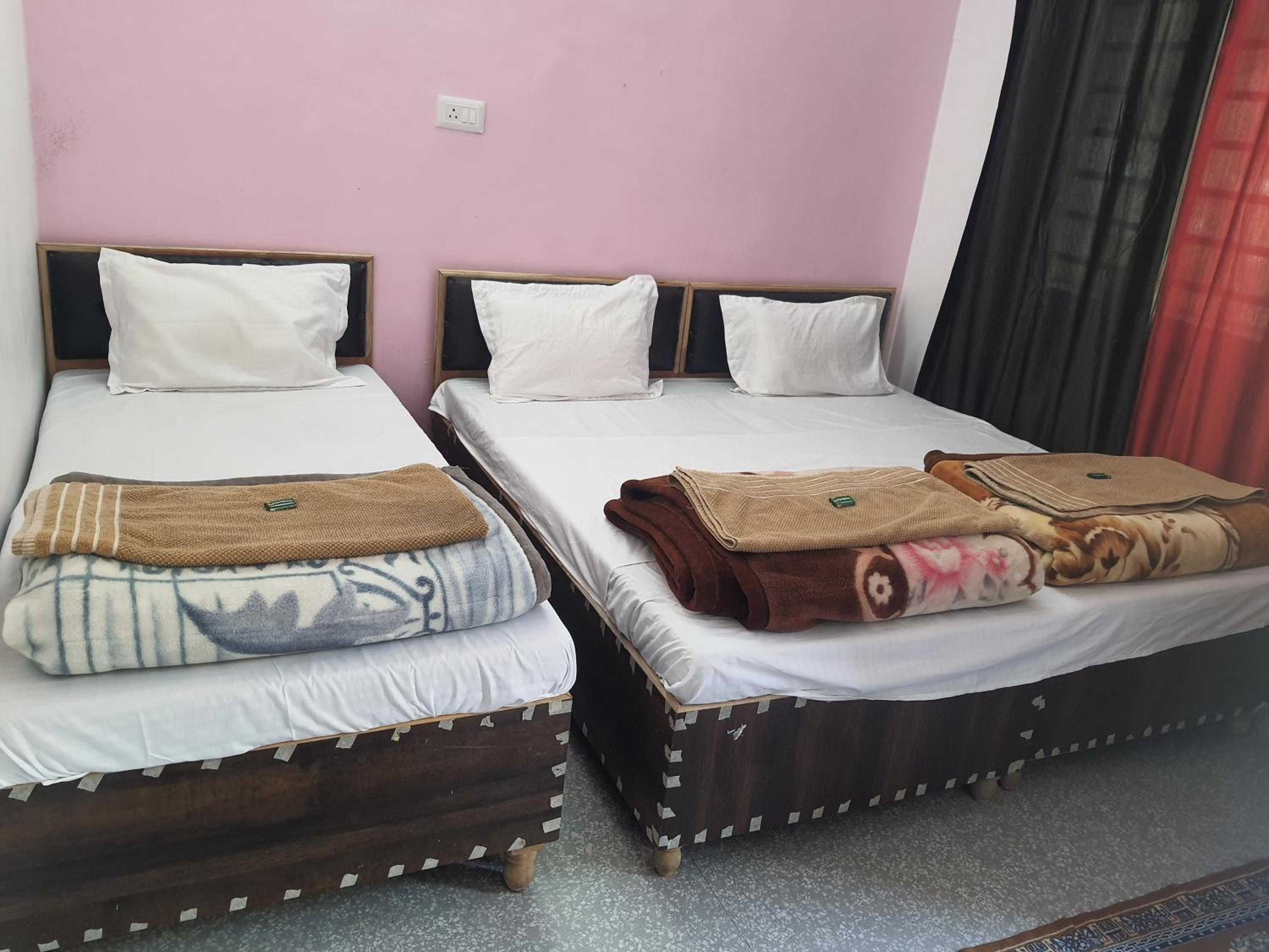 Triple Room With Balcony photo 3