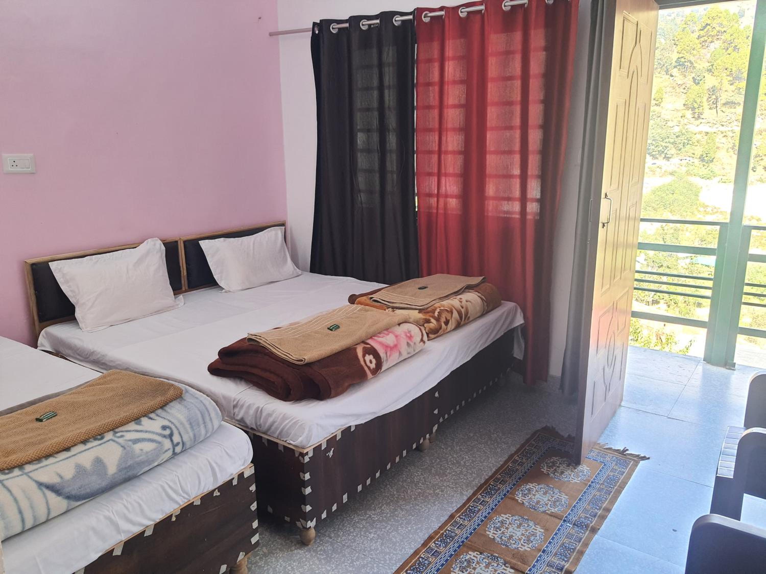 Triple Room With Balcony photo 2