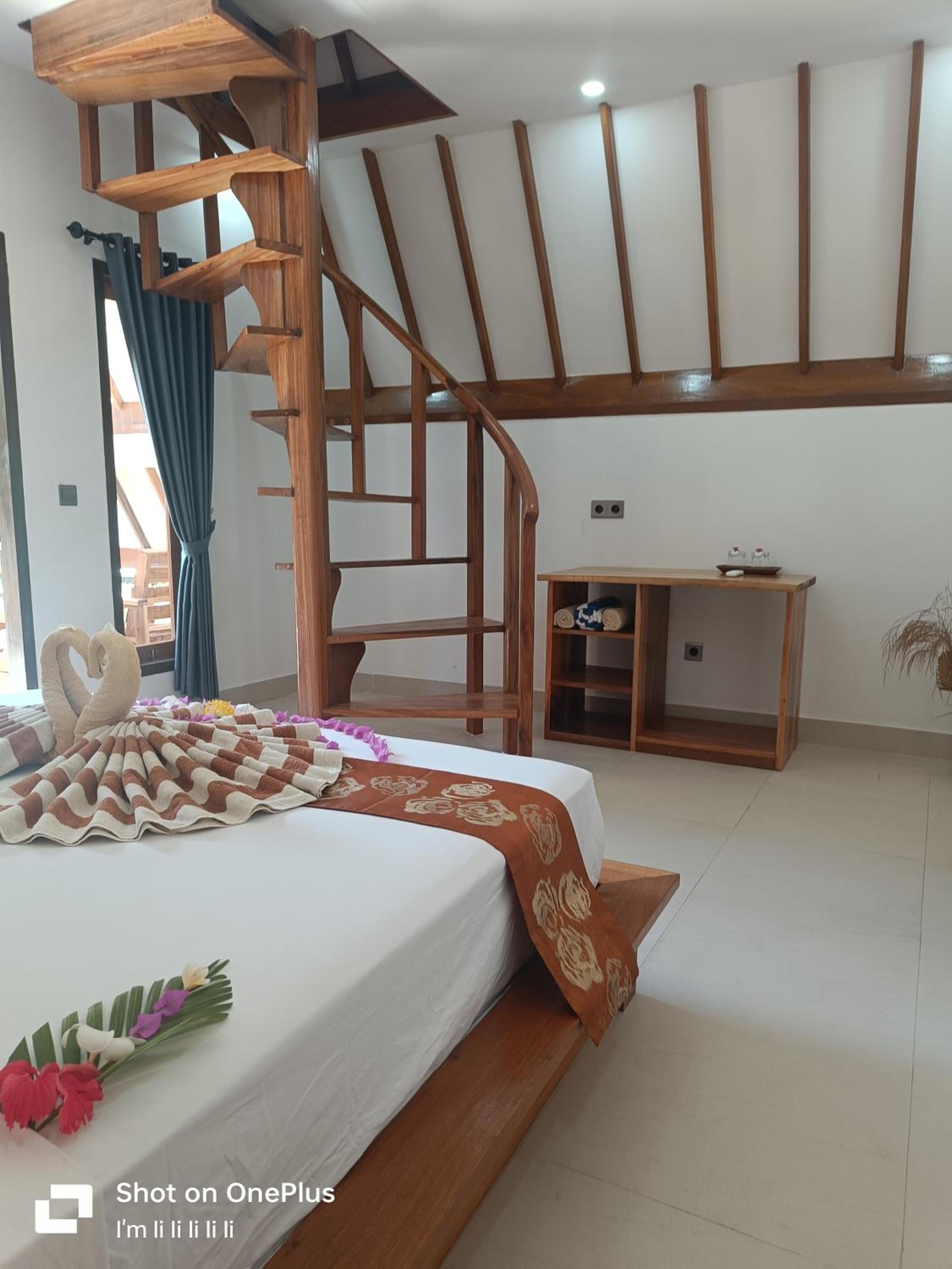 Deluxe Family Room - Photo 1