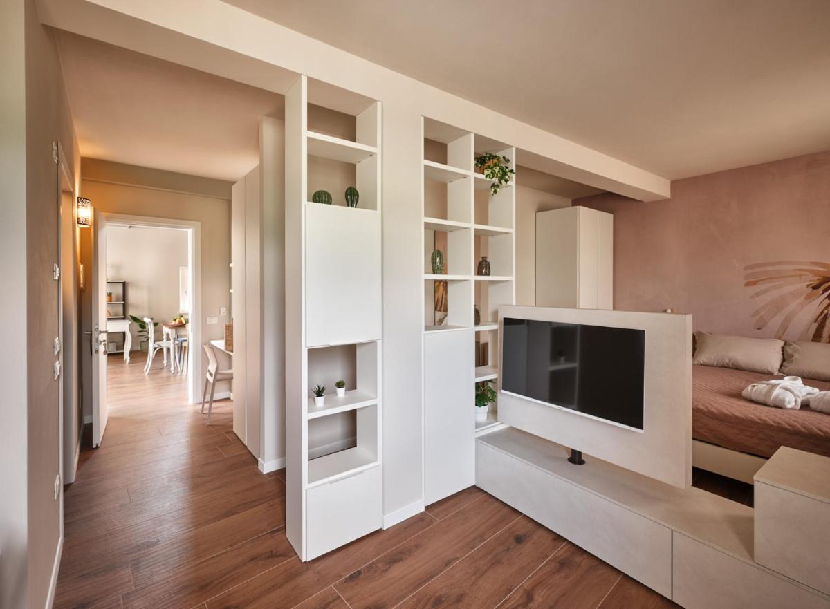 Studio Apartment with One Double Bed photo 3