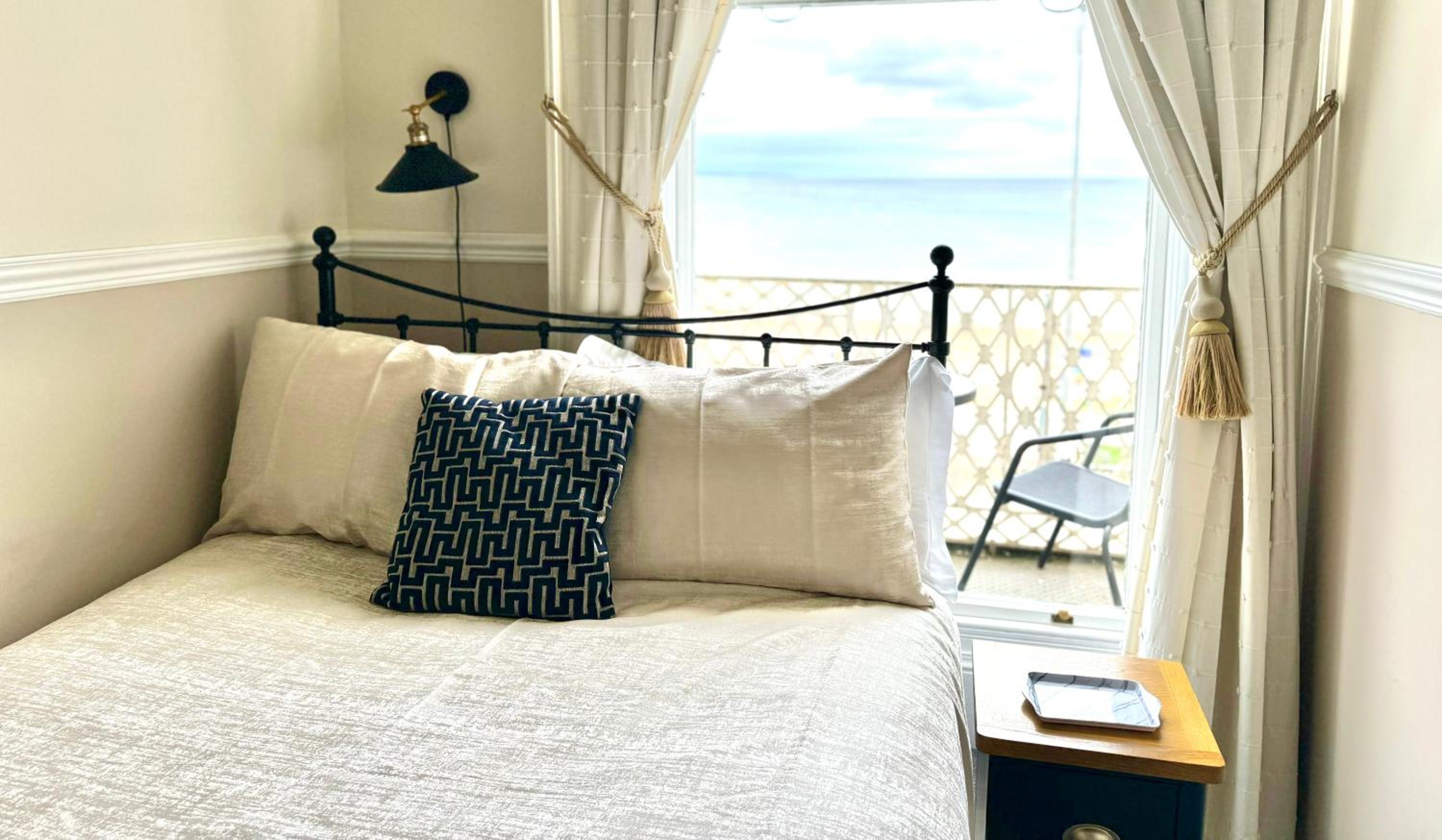 Small Double Room photo 3