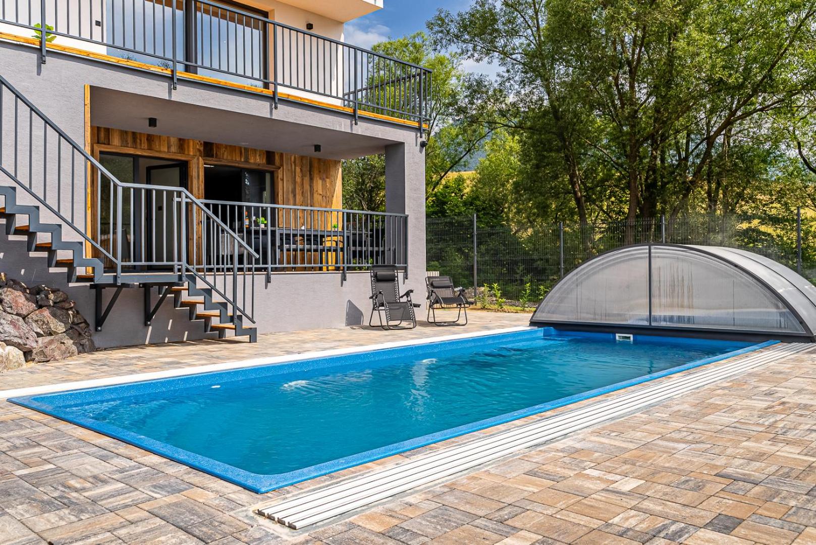 Villa photo 2