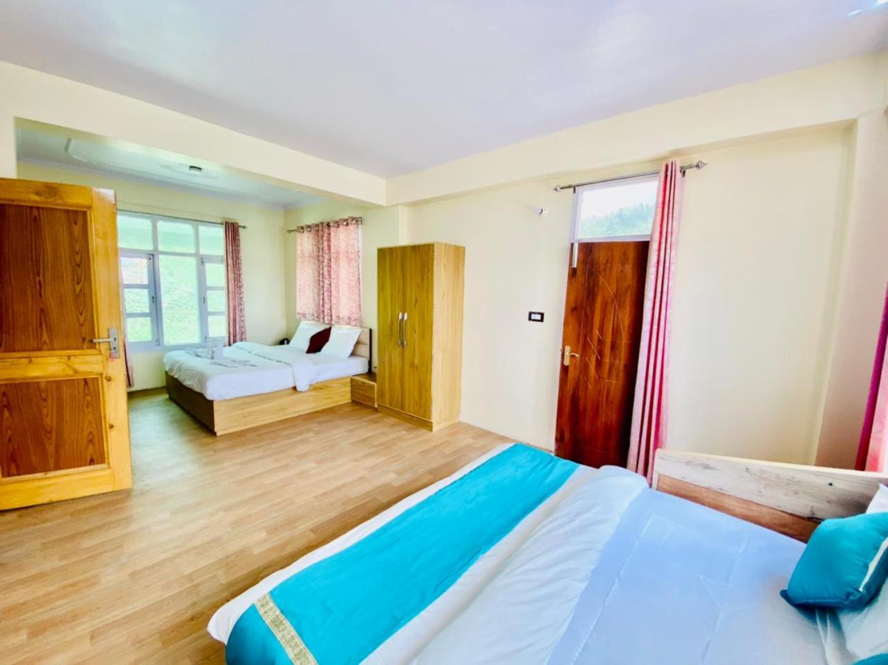 Double Room With Balcony photo 1