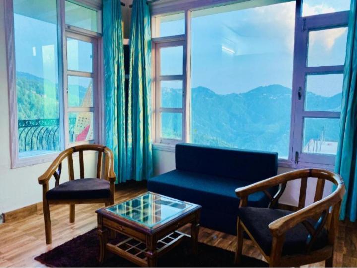 Double Room With Balcony photo 2