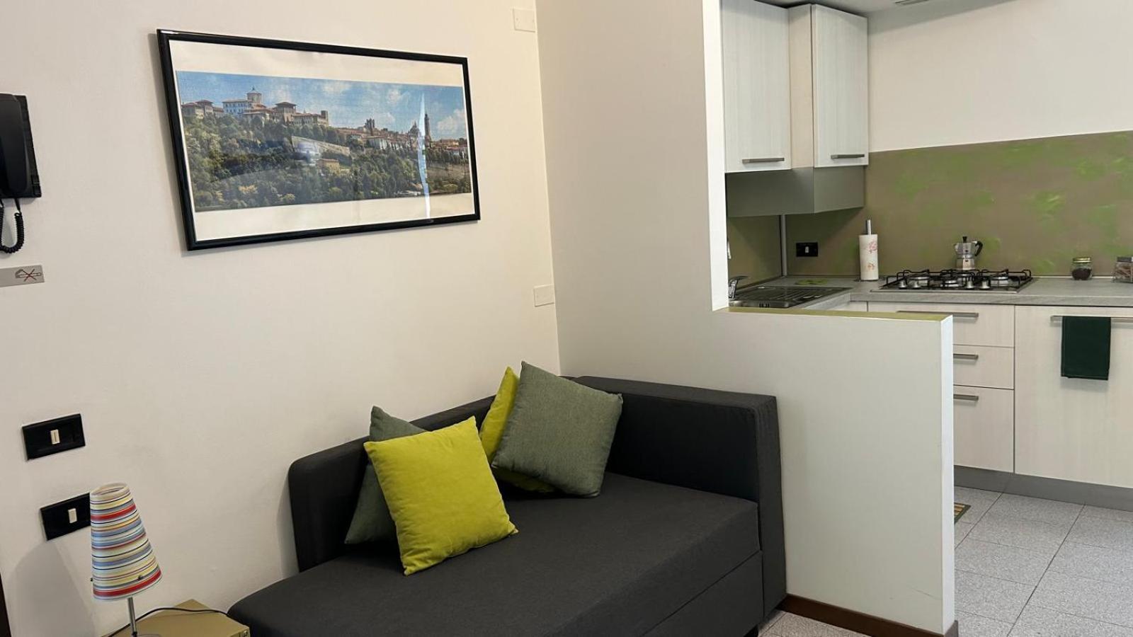 Double or Twin Room with Garden View photo 3