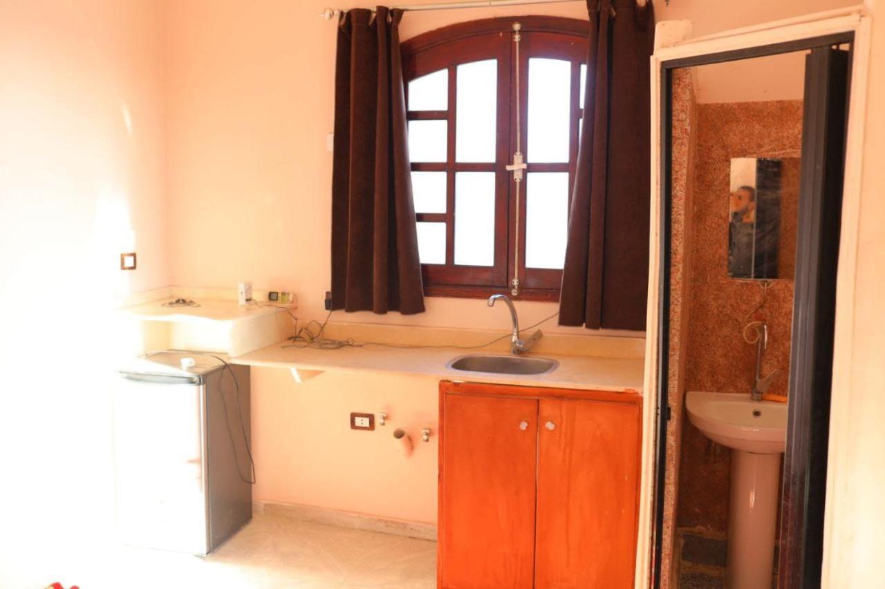 King Room with Pool View photo 3
