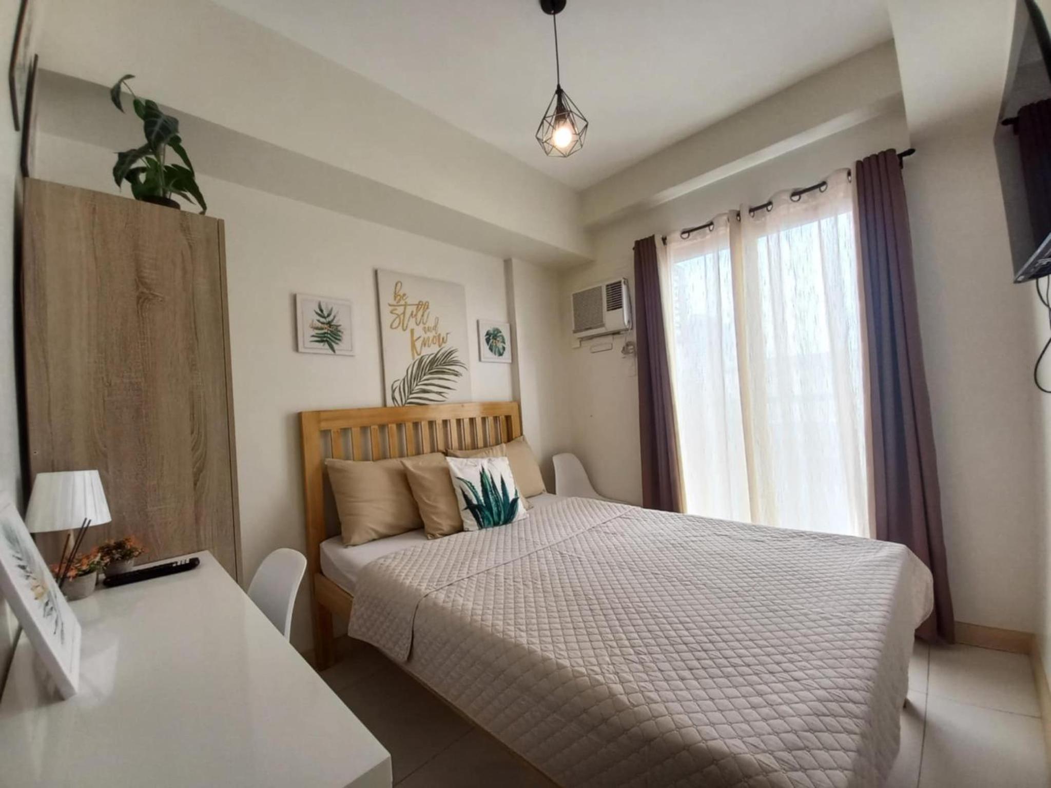 Studio with Balcony