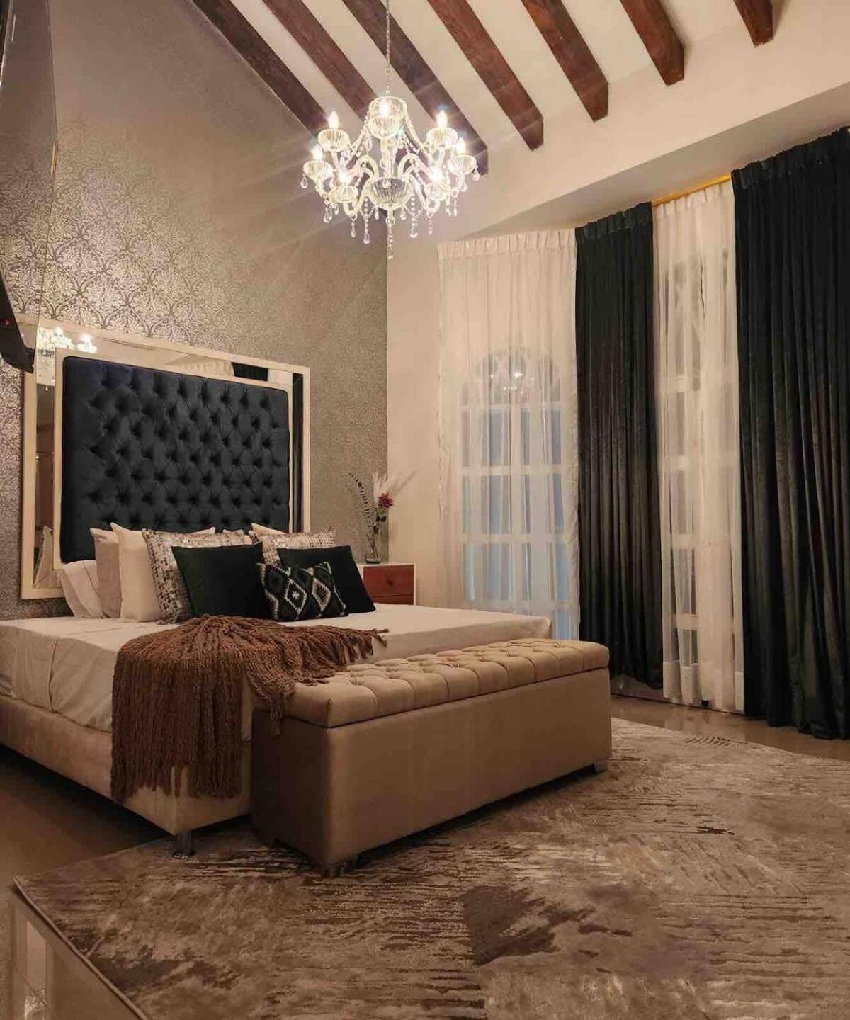 King Suite with Spa Bath photo 1
