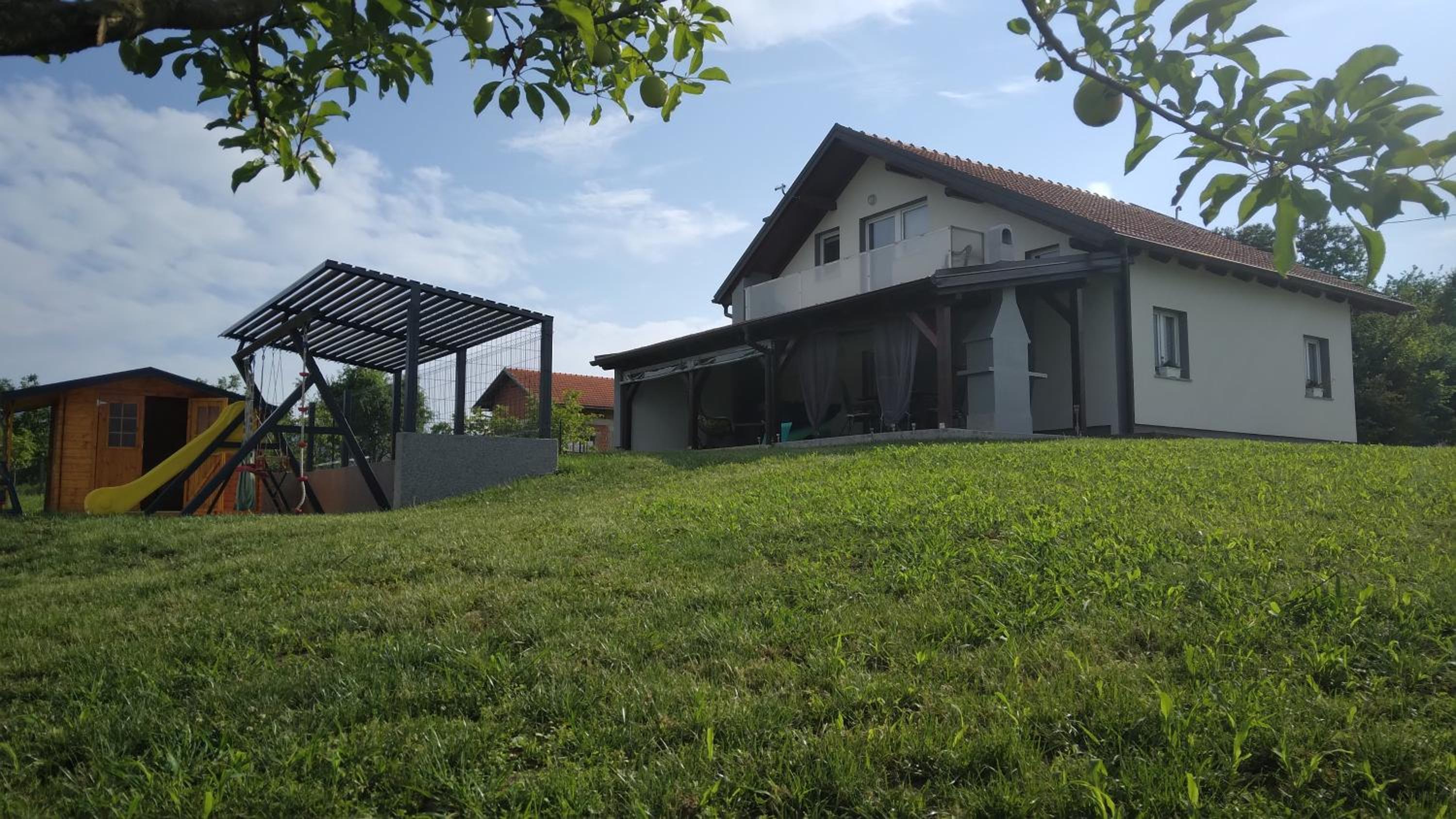 Two-Bedroom House - Photo 24
