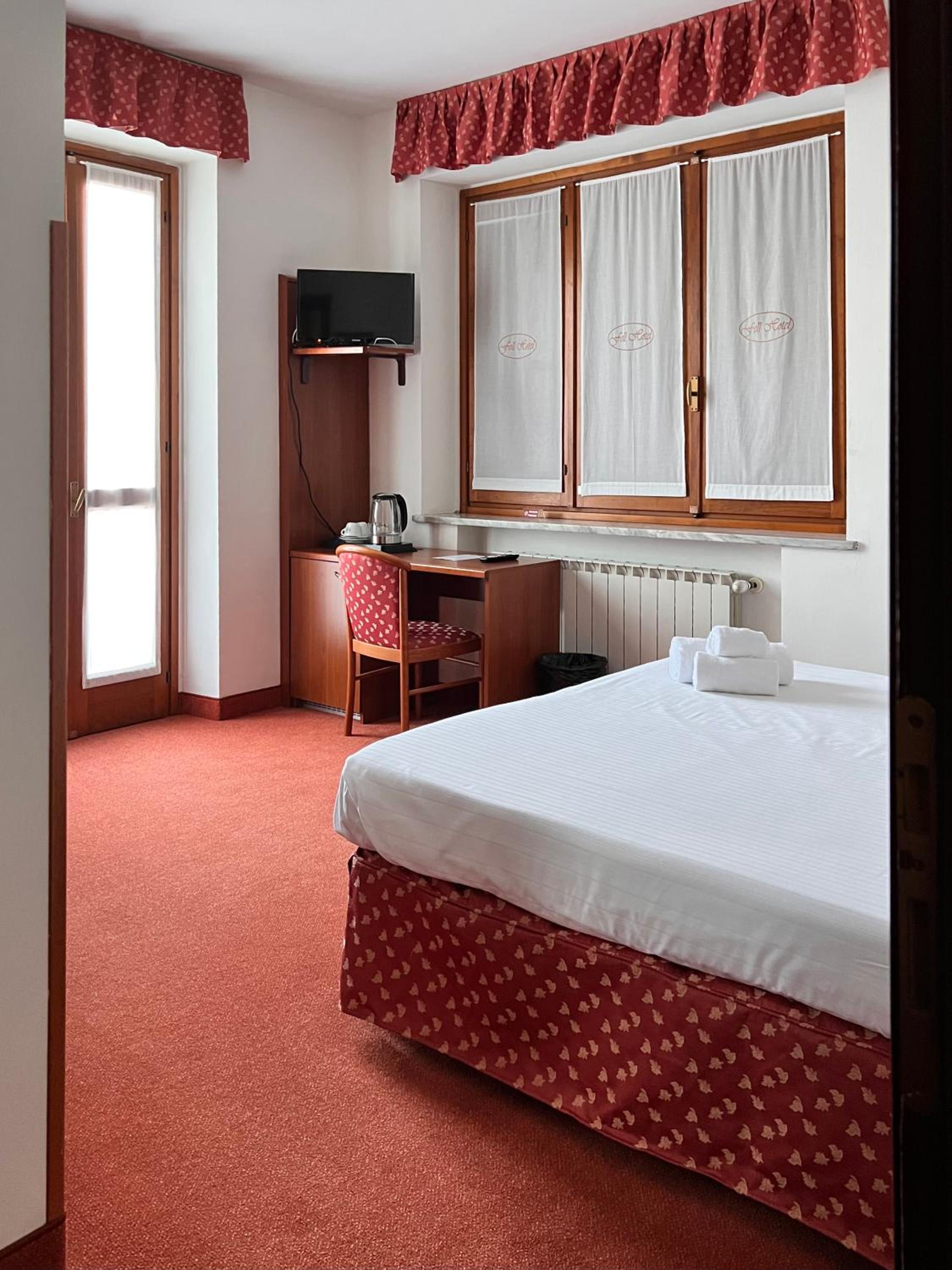 Large Double Room
