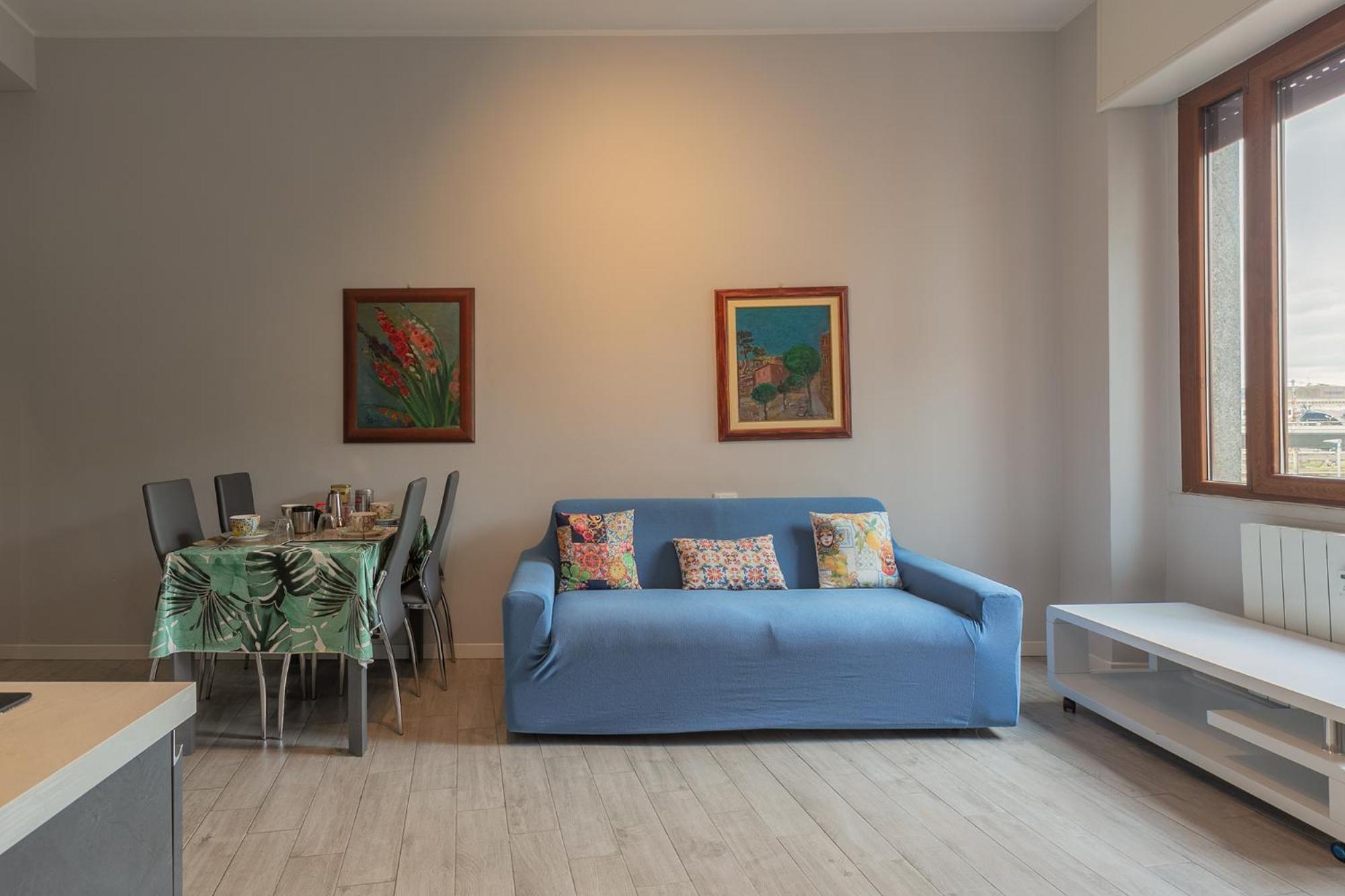 One-Bedroom Apartment