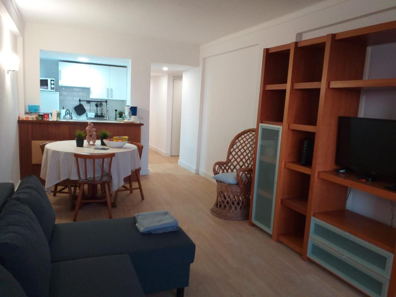 One-Bedroom Apartment photo 3
