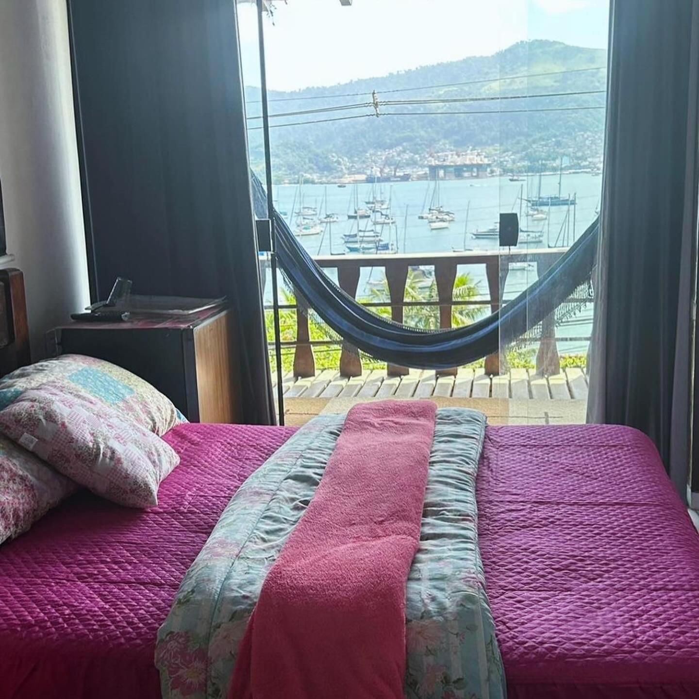 Suite with Hot Tub - Photo 6