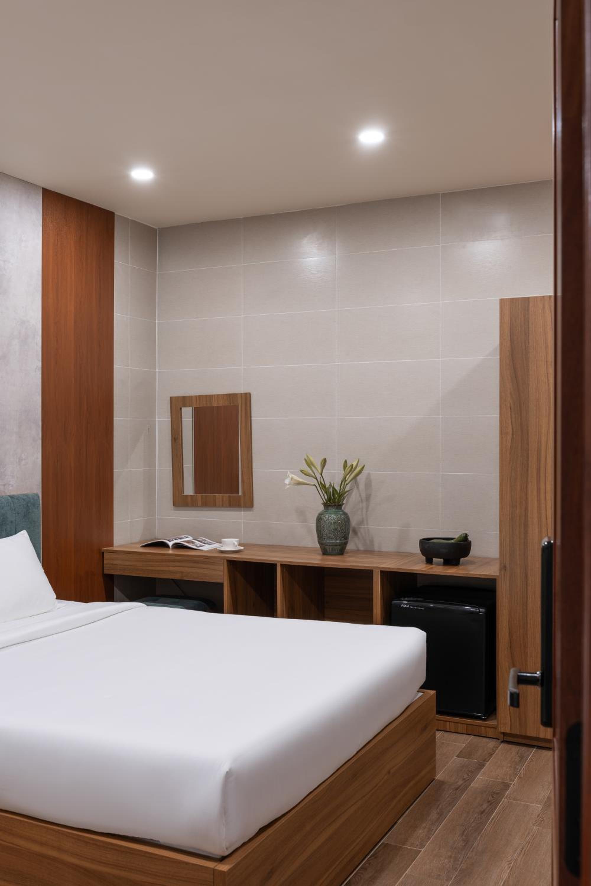 Standard Double Room - Photo 14