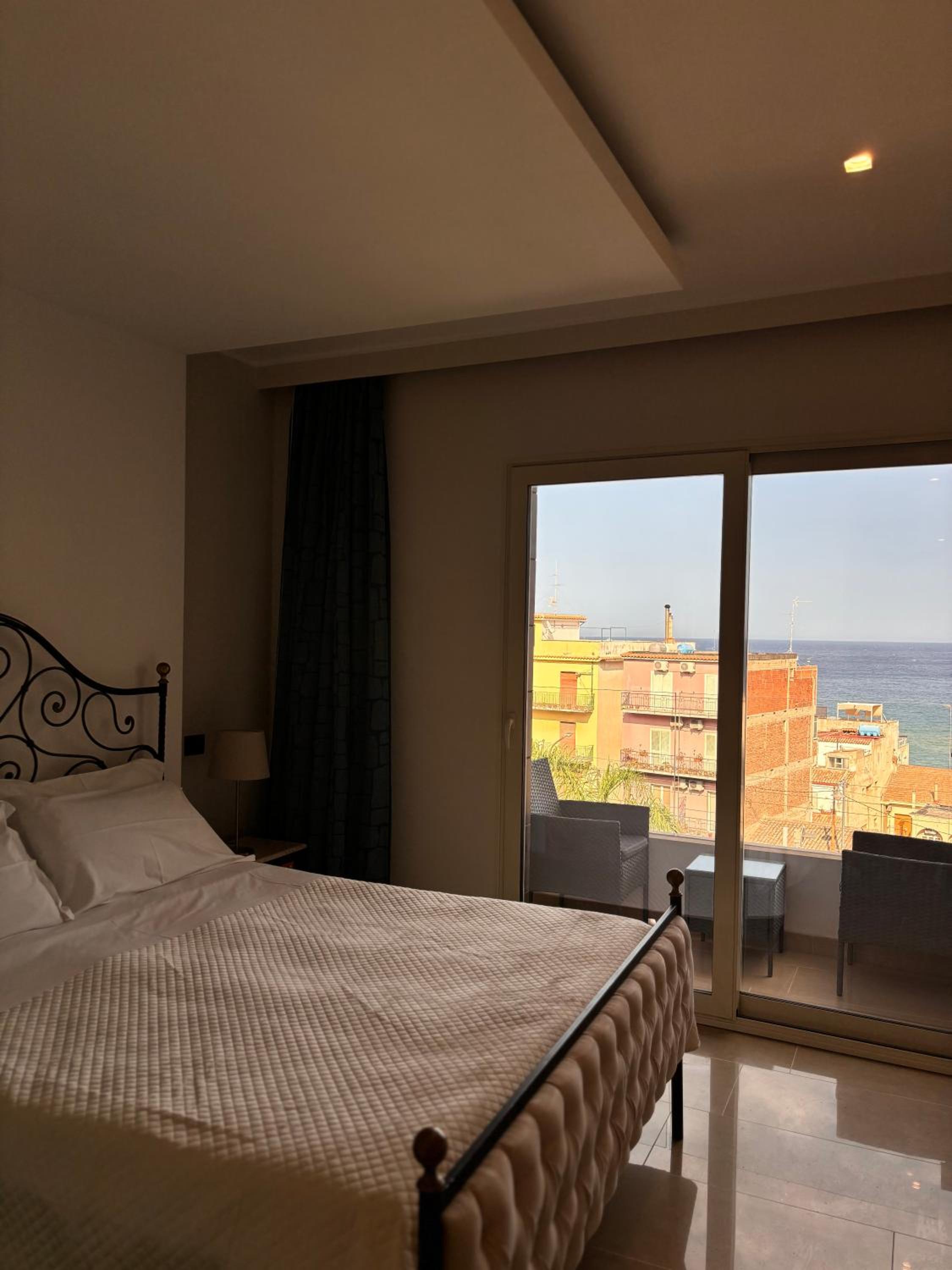 Studio with Sea View
