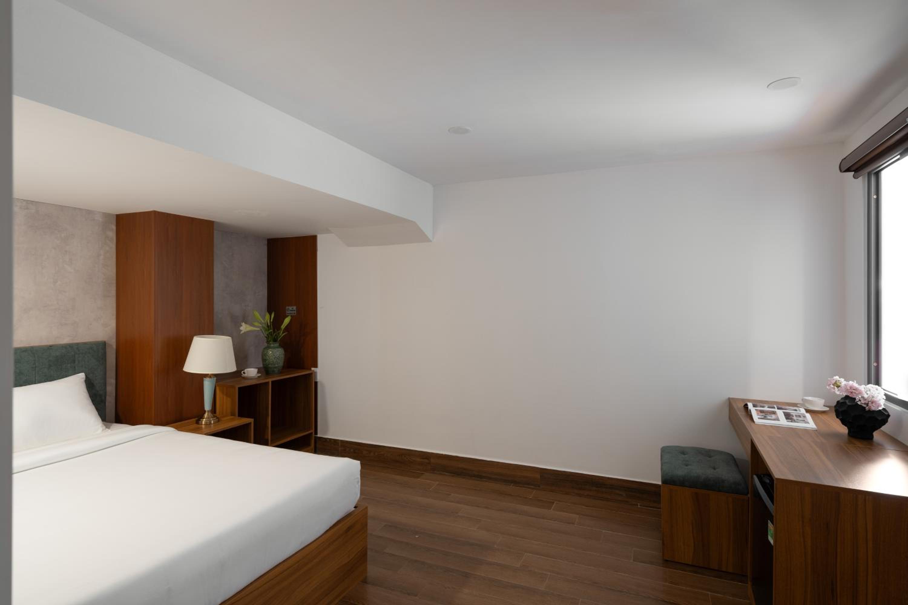 Standard Double Room - Photo 10