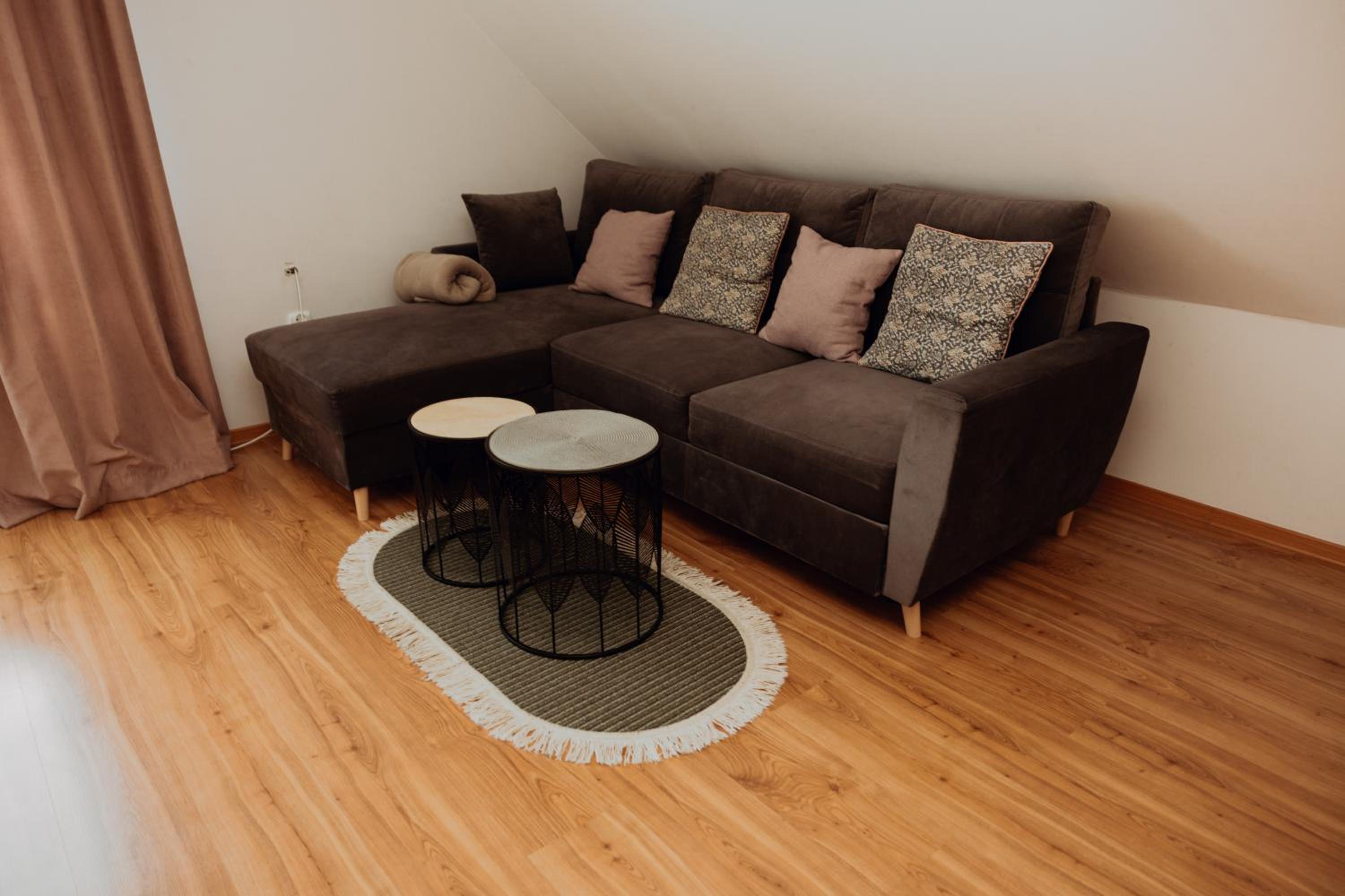 Apartment with Mountain View - Photo 6