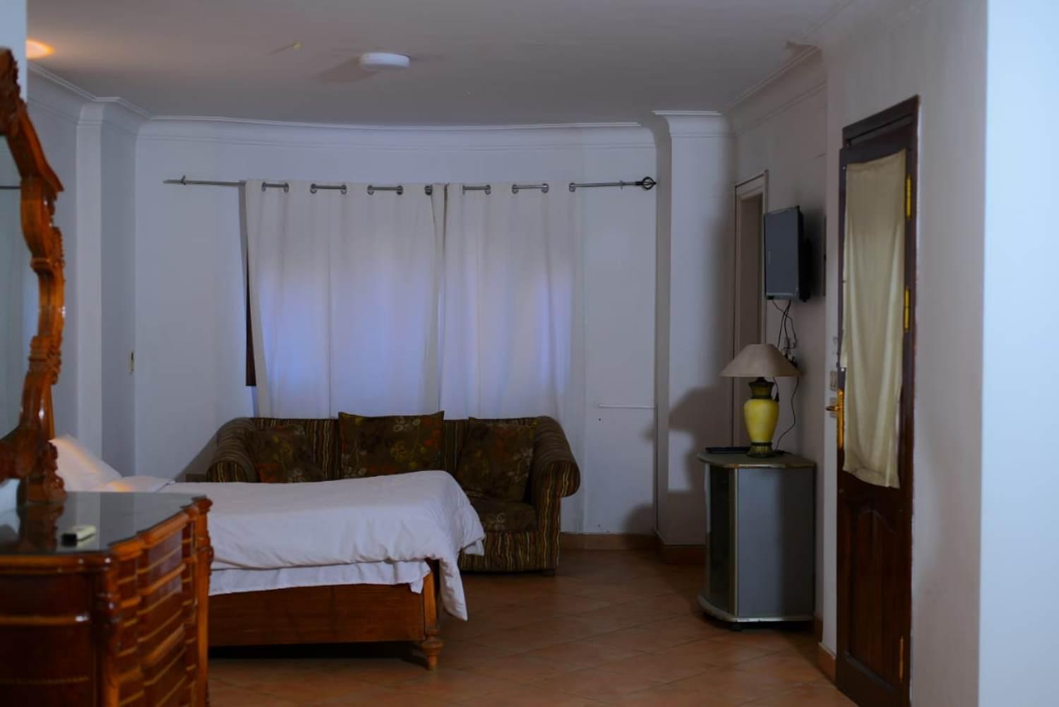 Deluxe Queen Room with Two Queen Beds photo 3