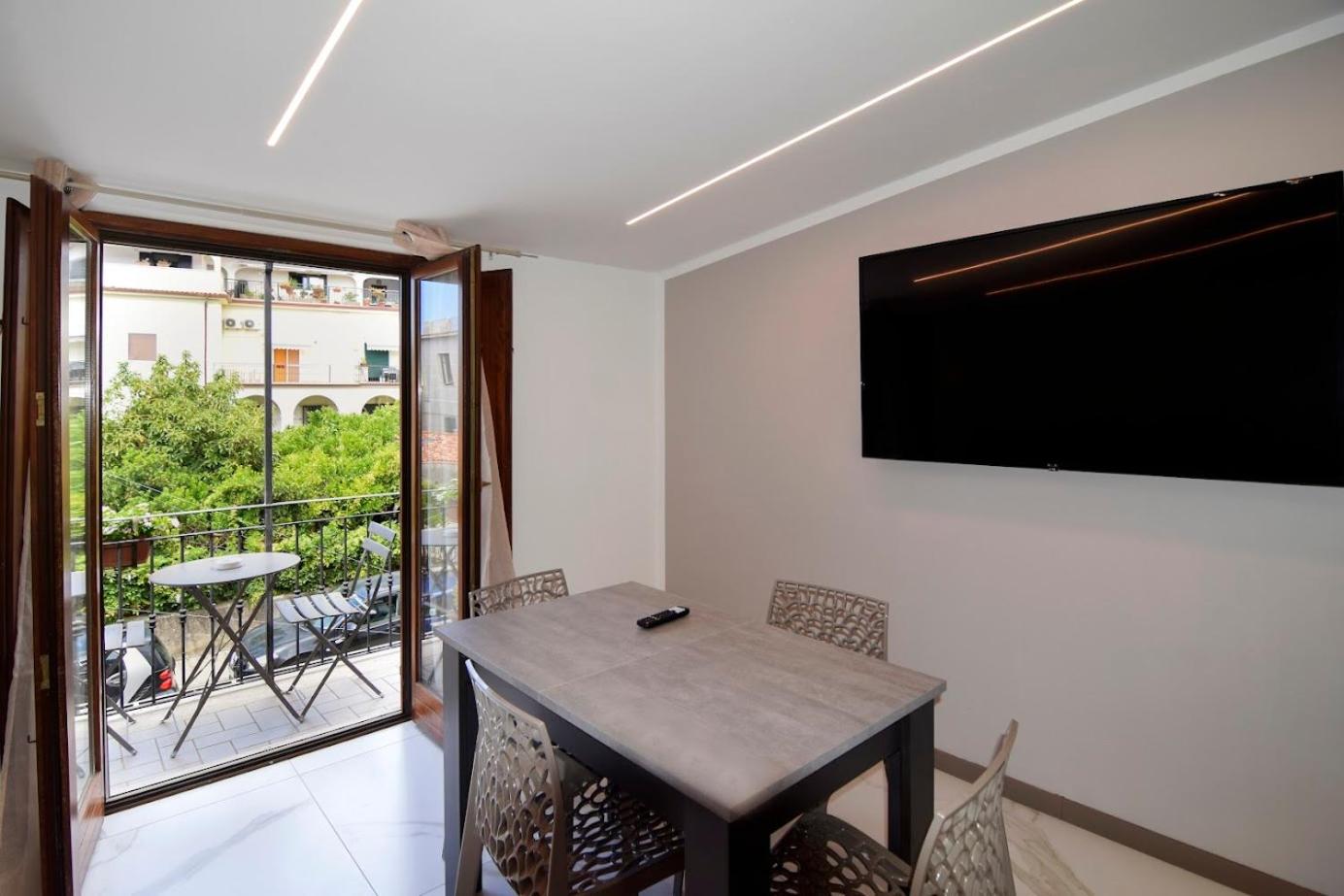 Family Suite with Balcony photo 3