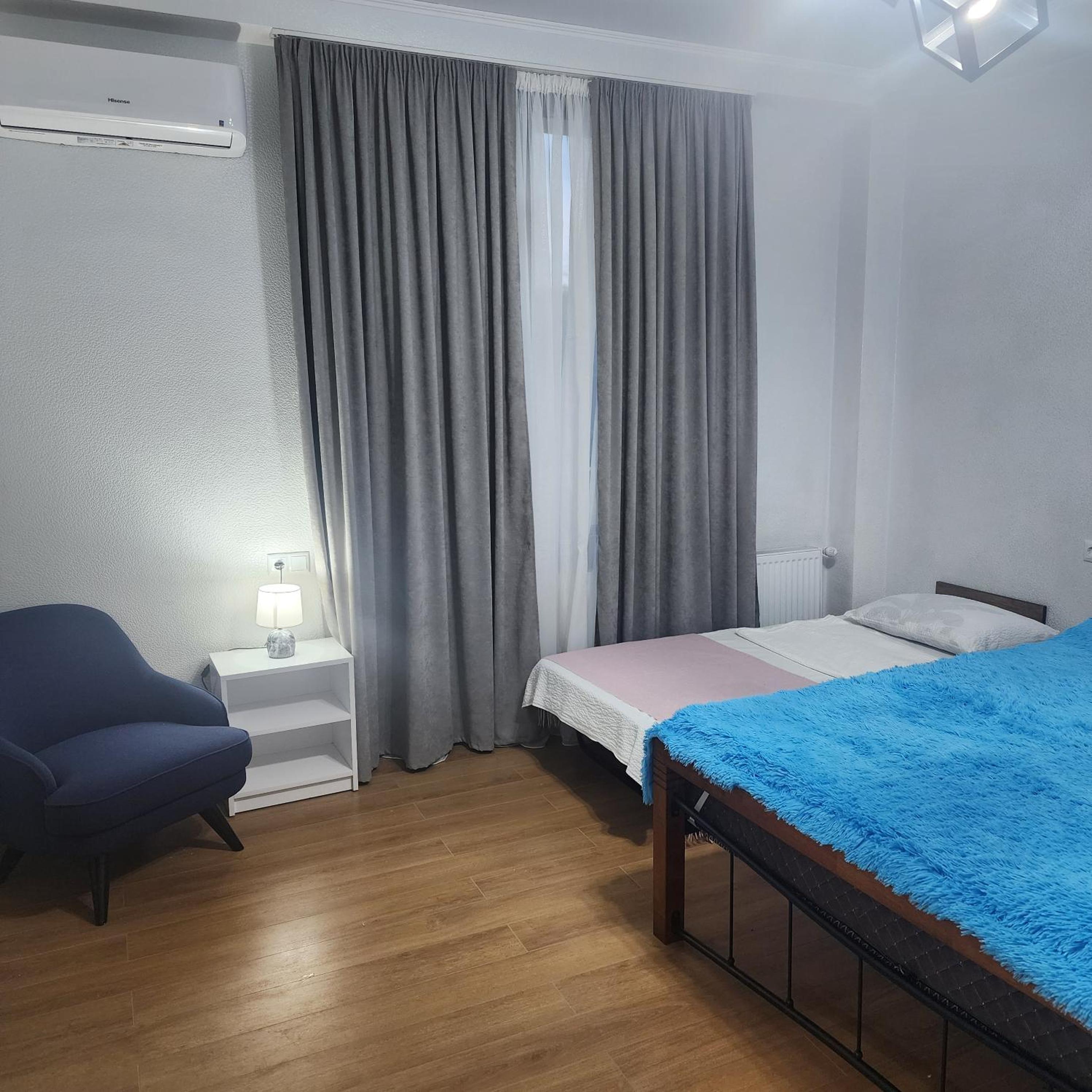 Queen Room with Balcony photo 3