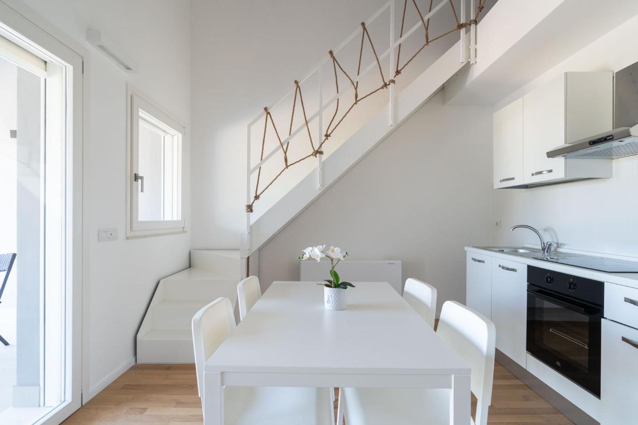 Two-Bedroom Apartment with Balcony and Sea View photo 3