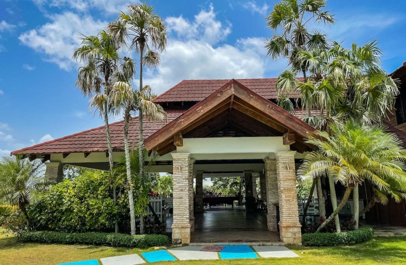 Deluxe Villa photo 1