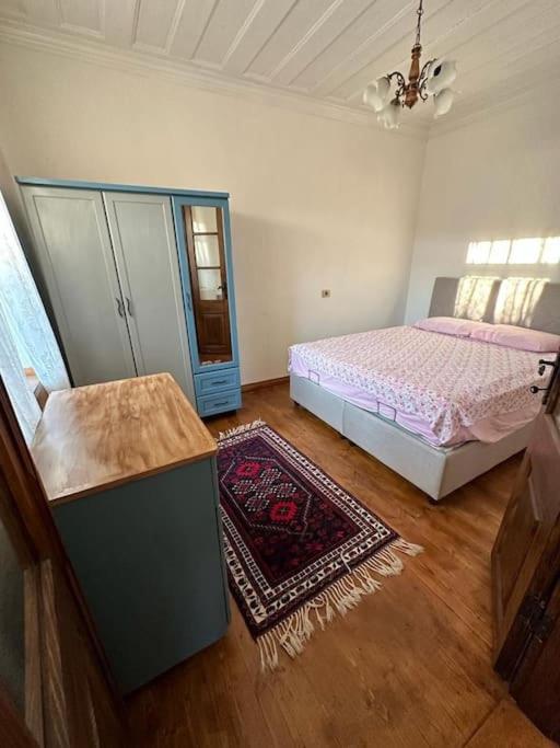 Two-Bedroom House photo 3