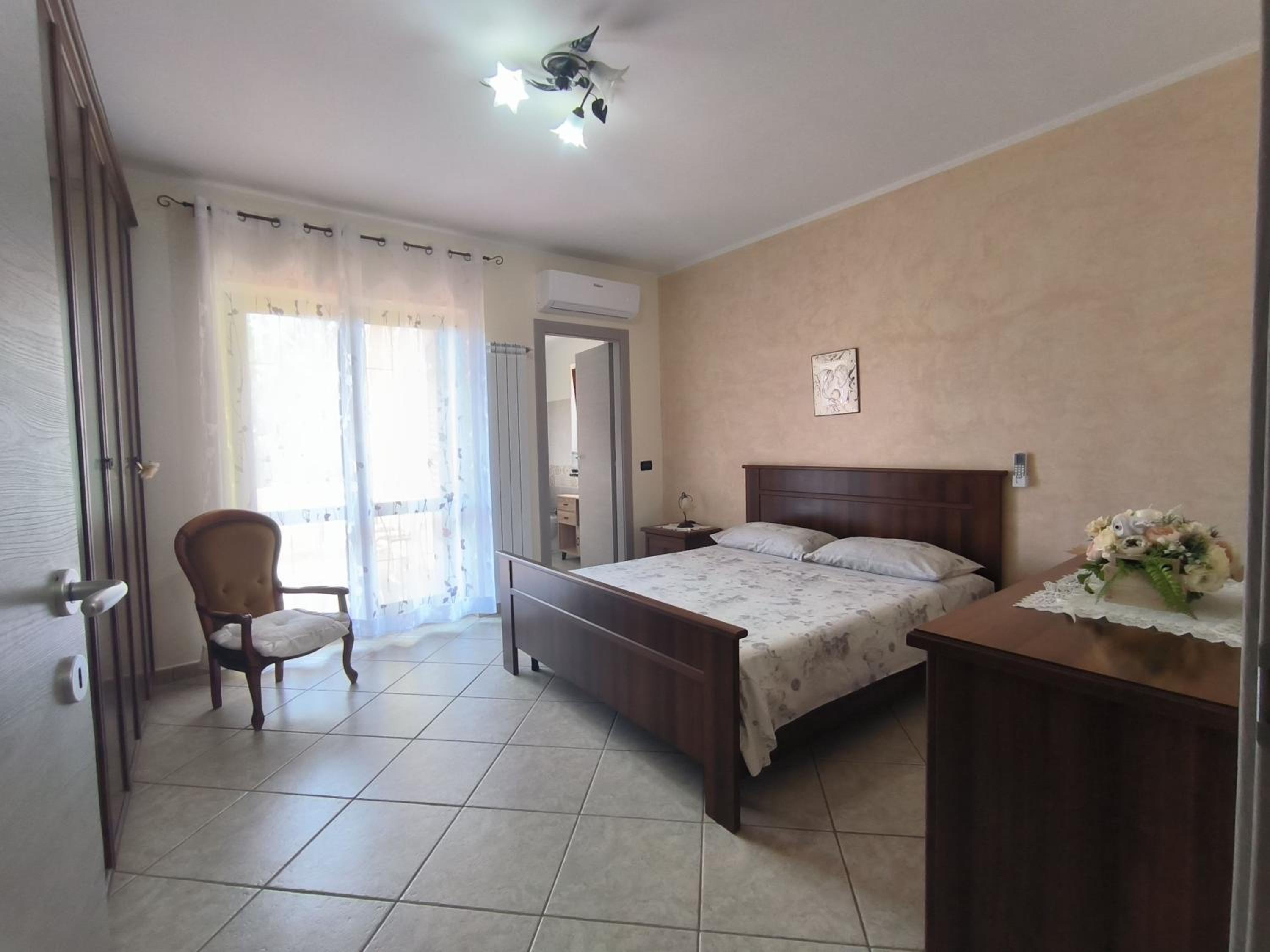Double Room with Terrace - Photo 1