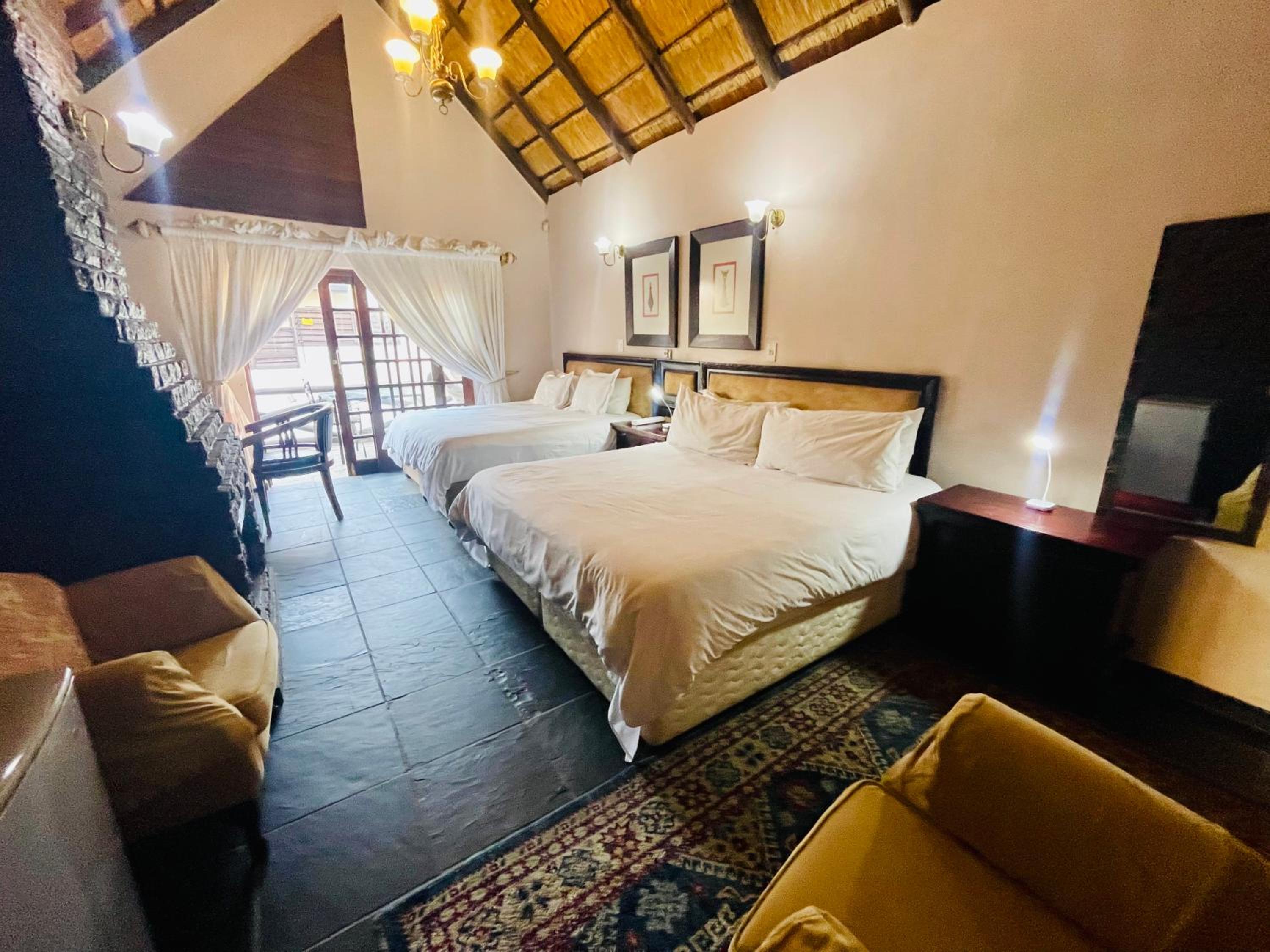 Family Suite with Balcony photo 3