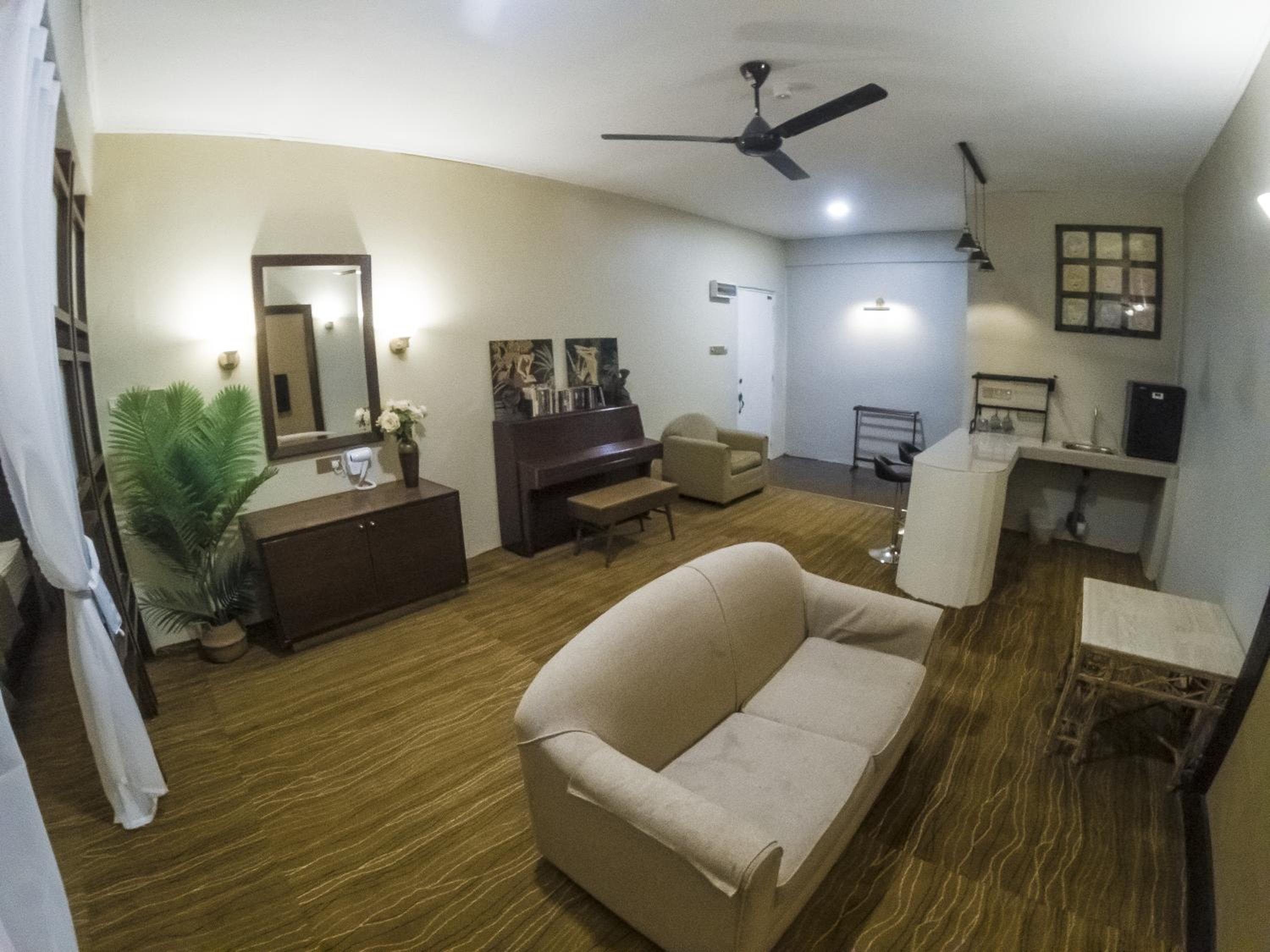 Family Studio