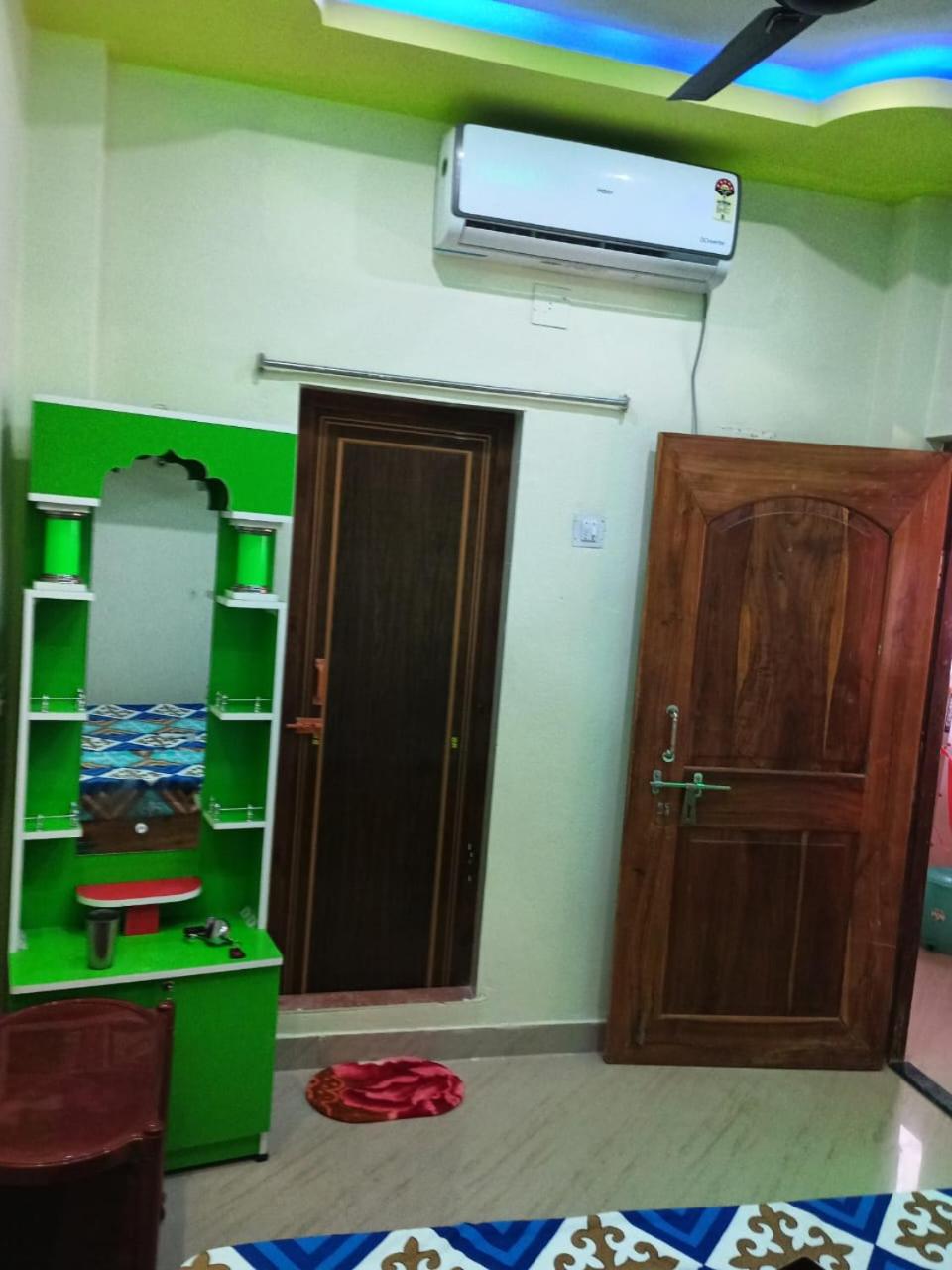 Double or Twin Room with Private Bathroom photo 2
