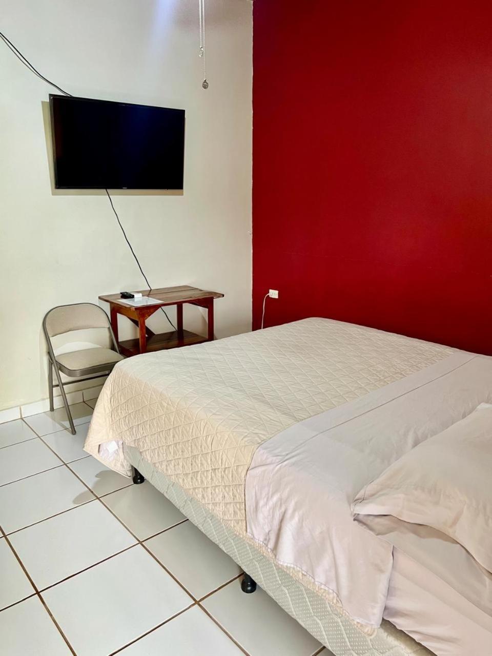 Single Room photo 3