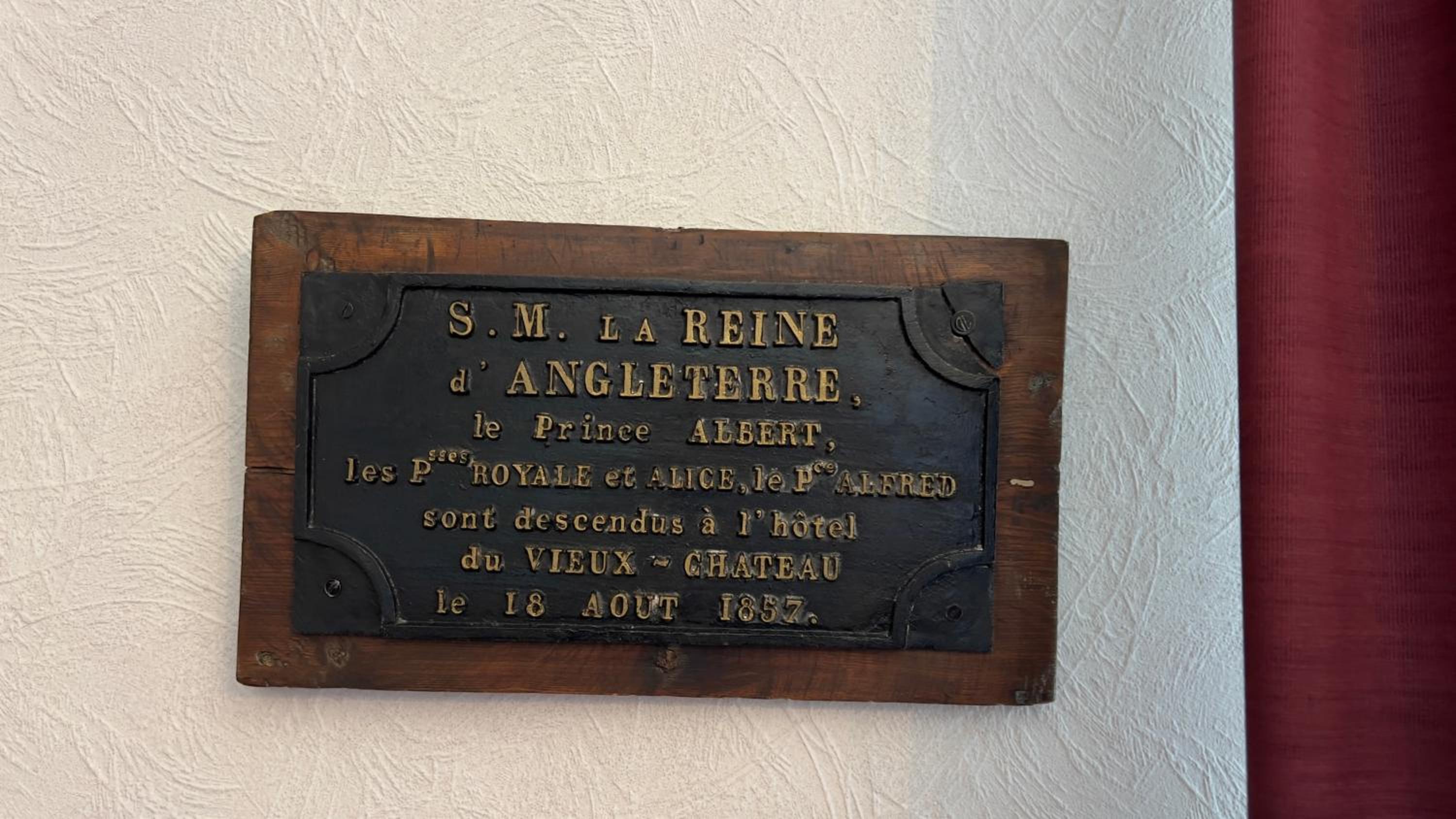 Suite - Photo 5
