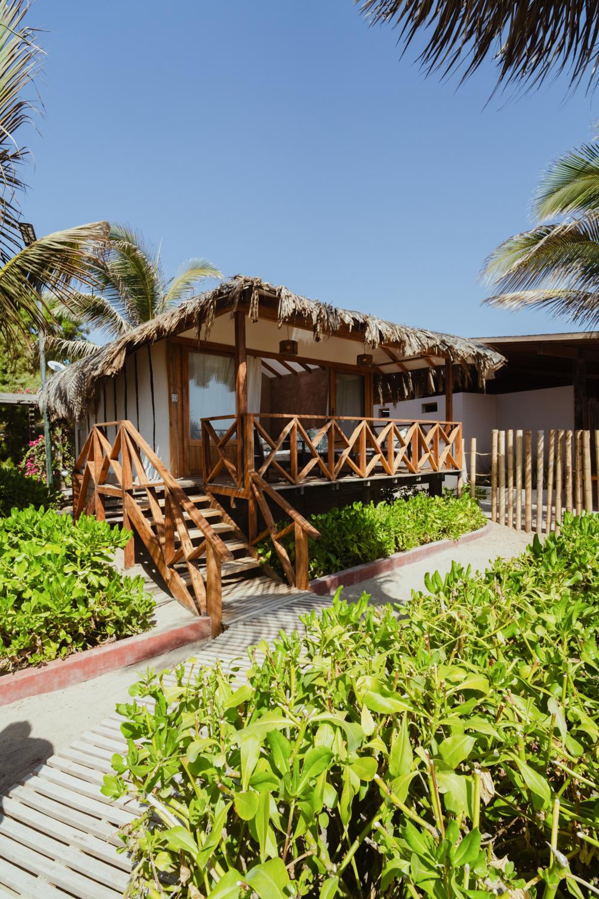 Deluxe Double Bungalow with Sea View  photo 2