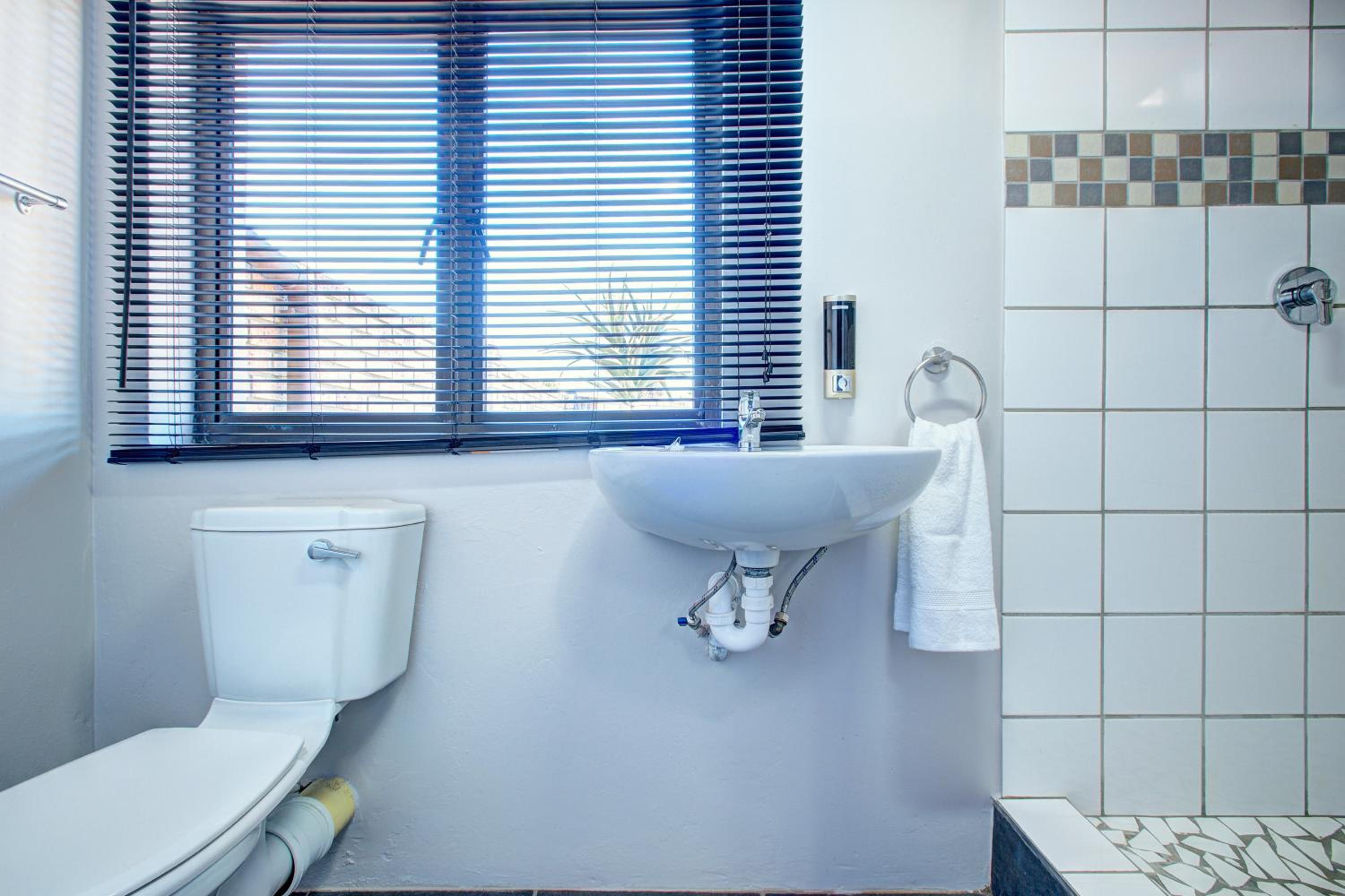 Family Room with Shower photo 2